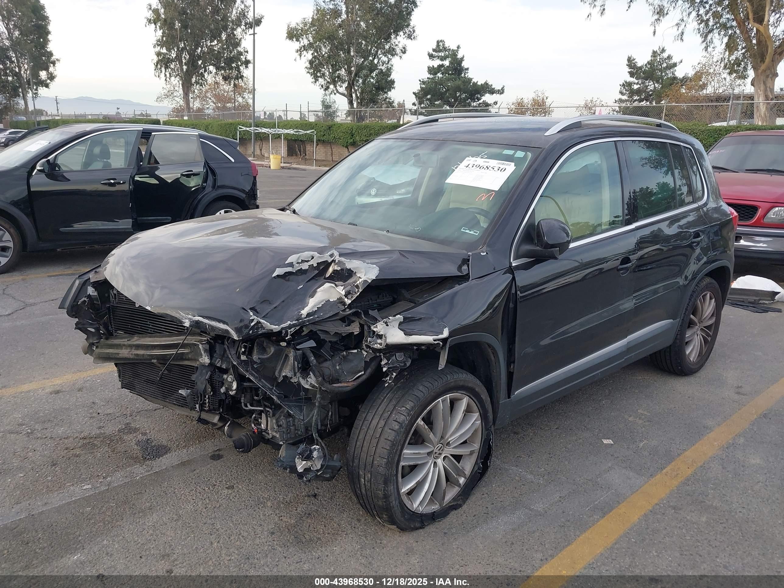 VOLKSWAGEN TIGUAN image 2