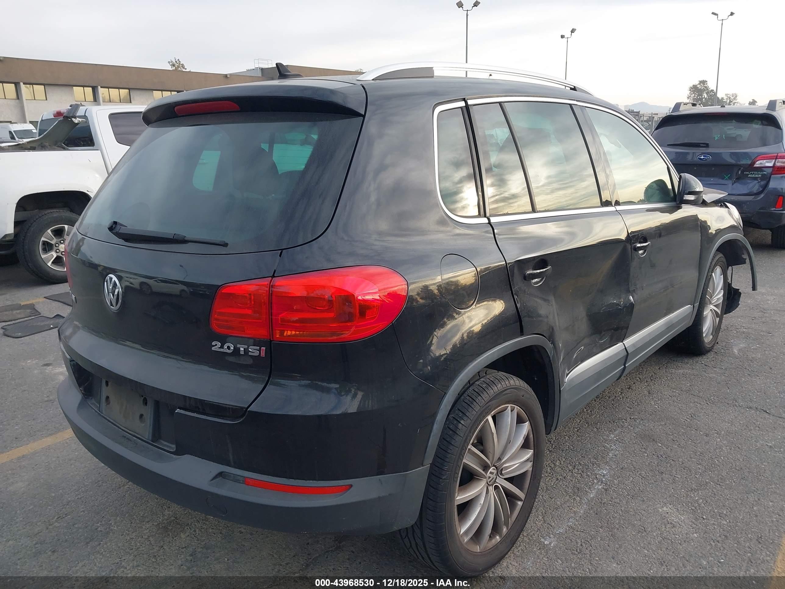 VOLKSWAGEN TIGUAN image 4
