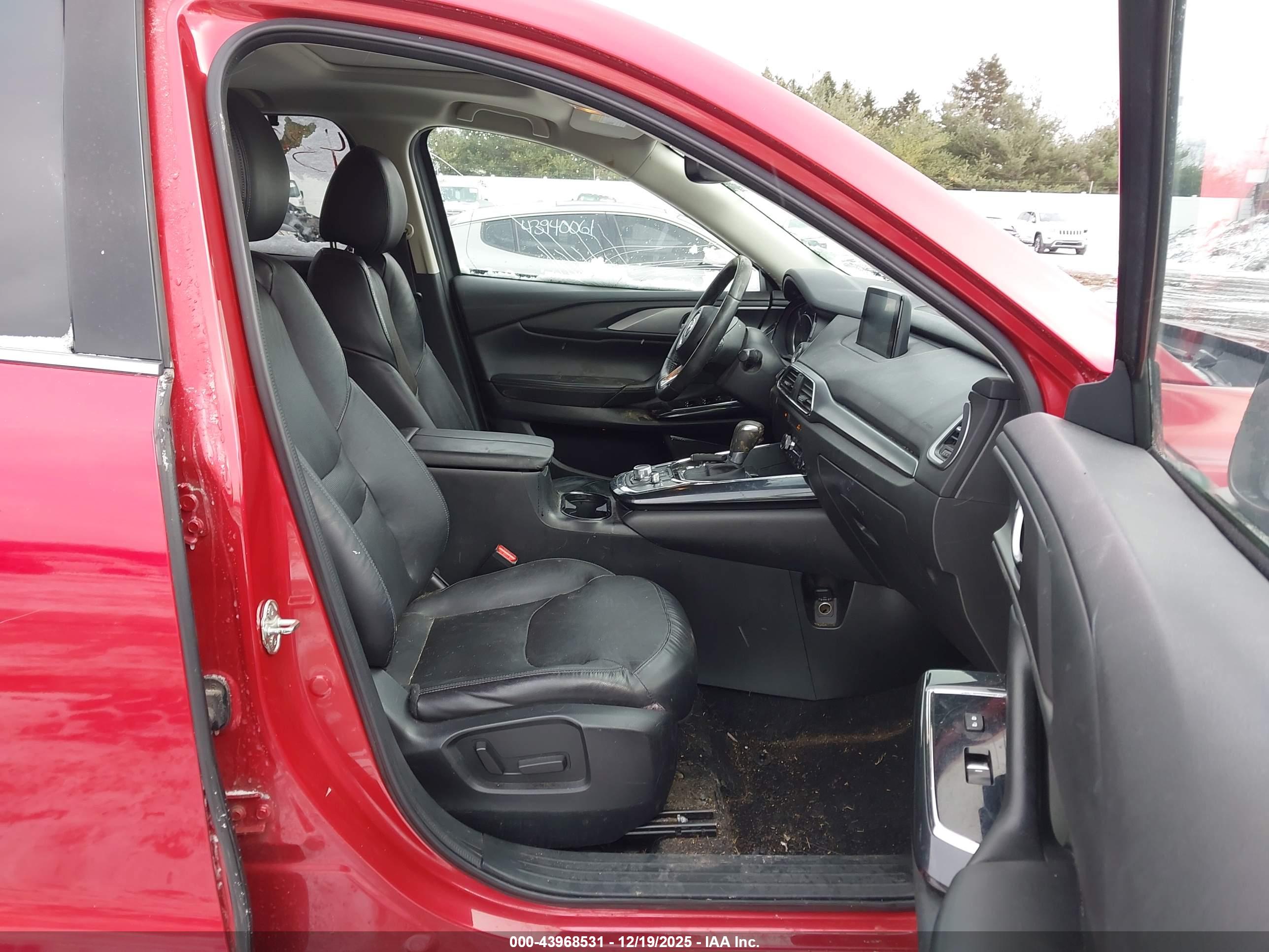MAZDA CX-9 image 5