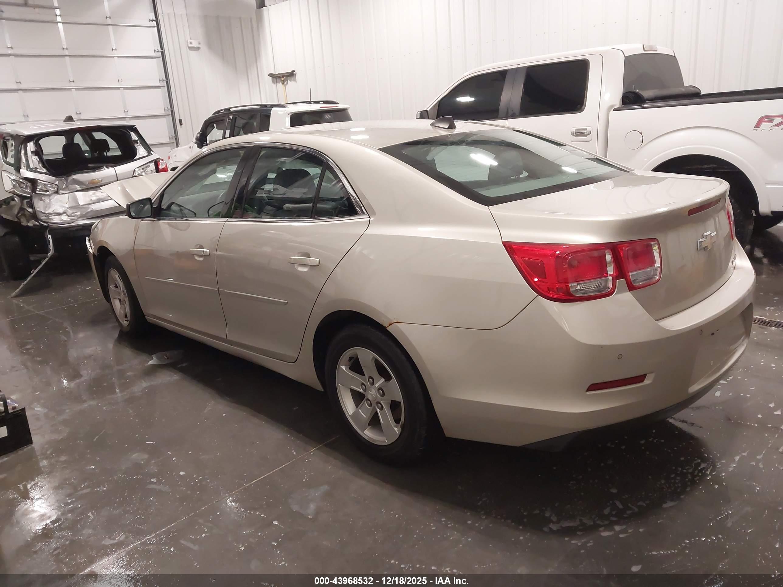 CHEVROLET MALIBU image 3