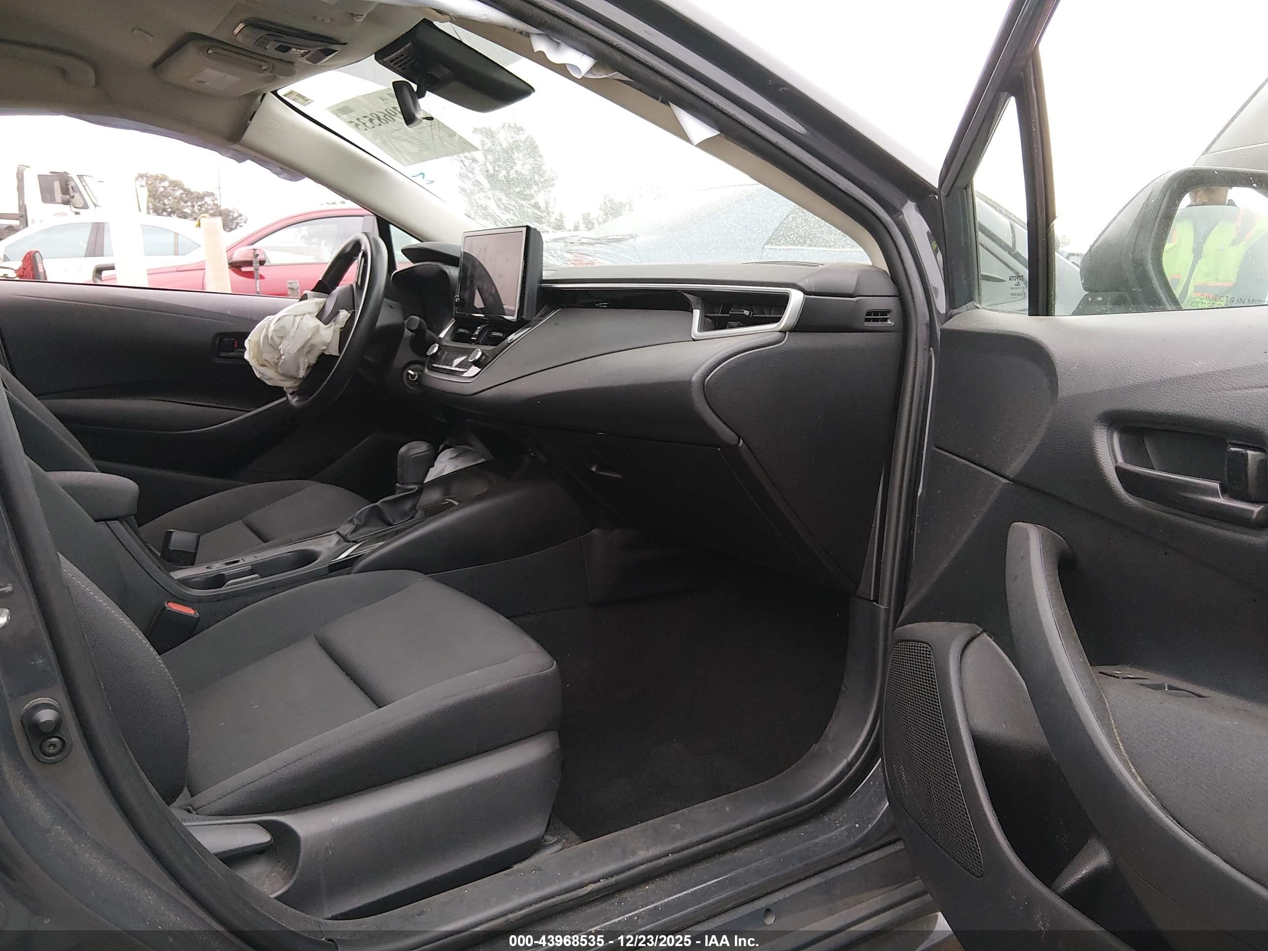 TOYOTA COROLLA image 5