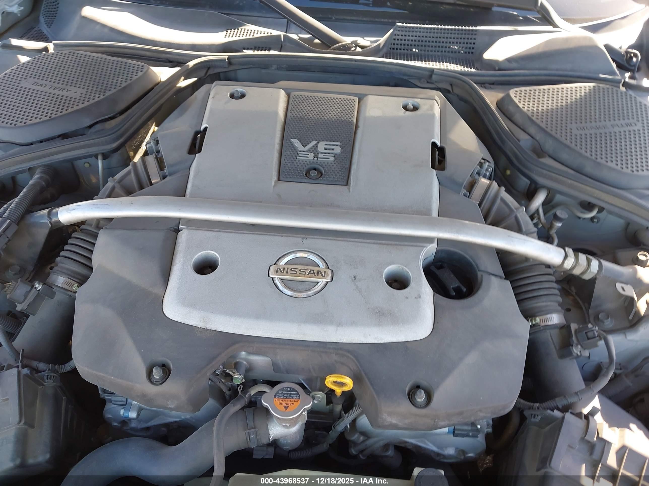 NISSAN 350Z image 10