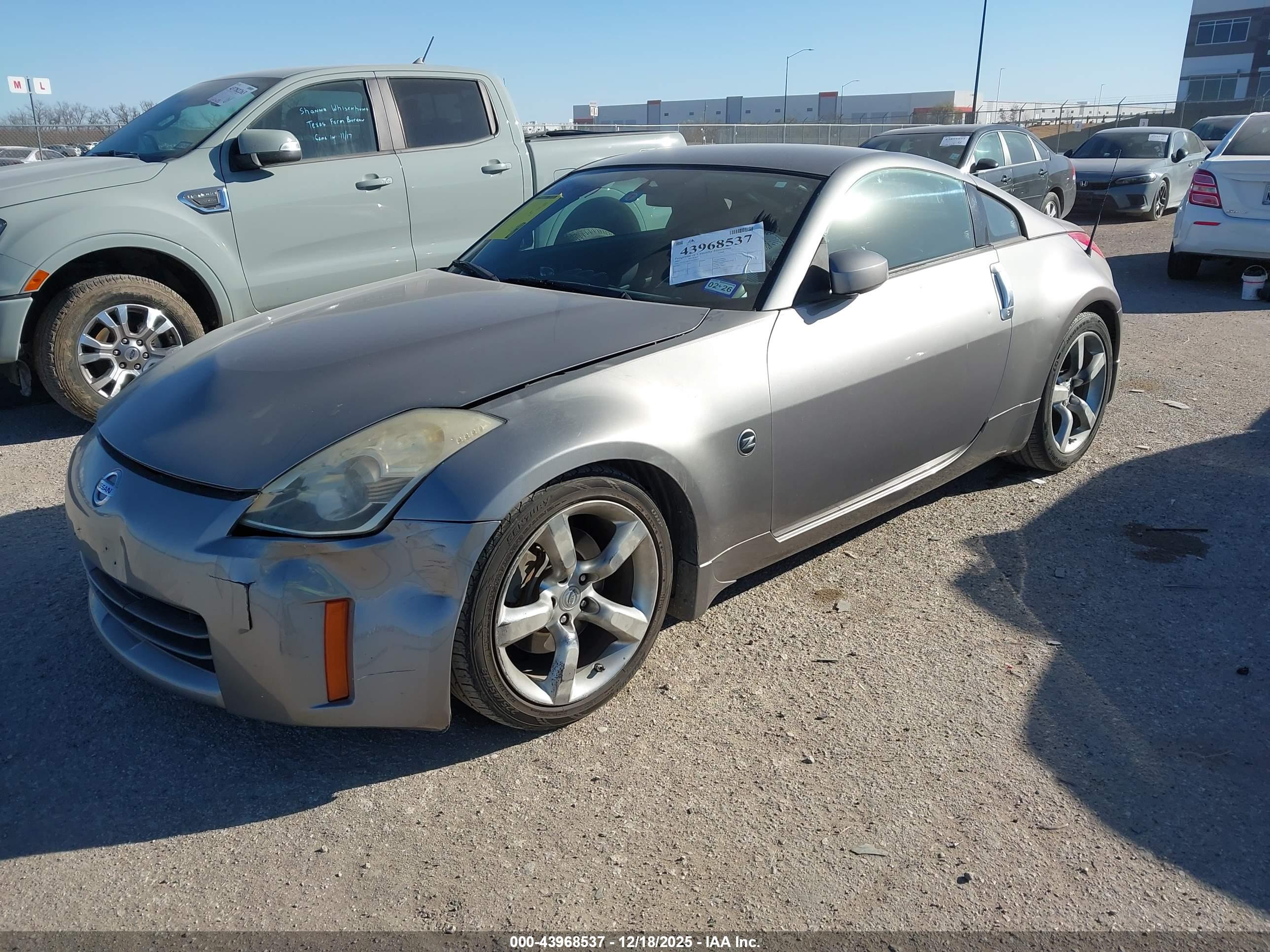 NISSAN 350Z image 2