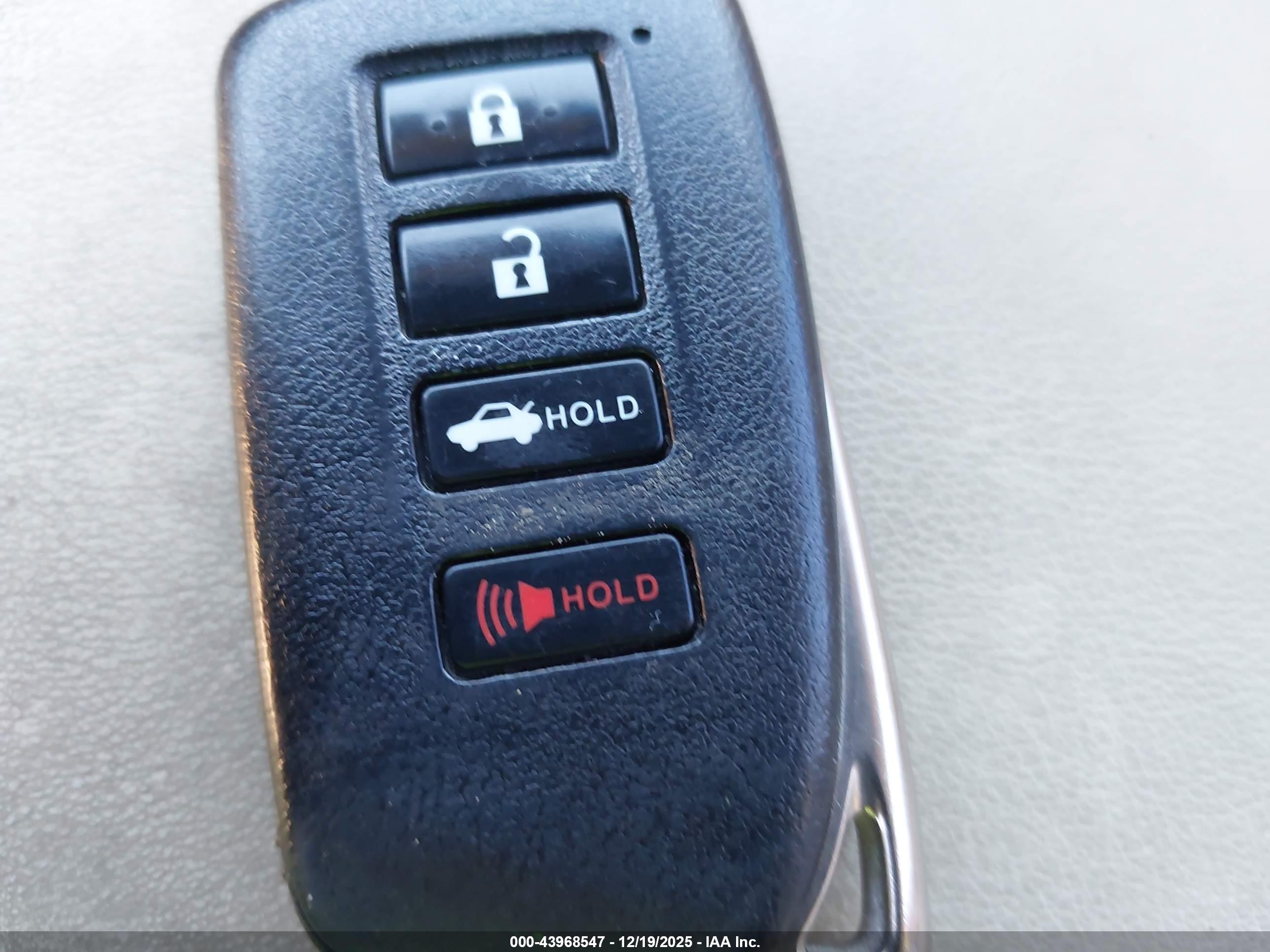 LEXUS ES image 11