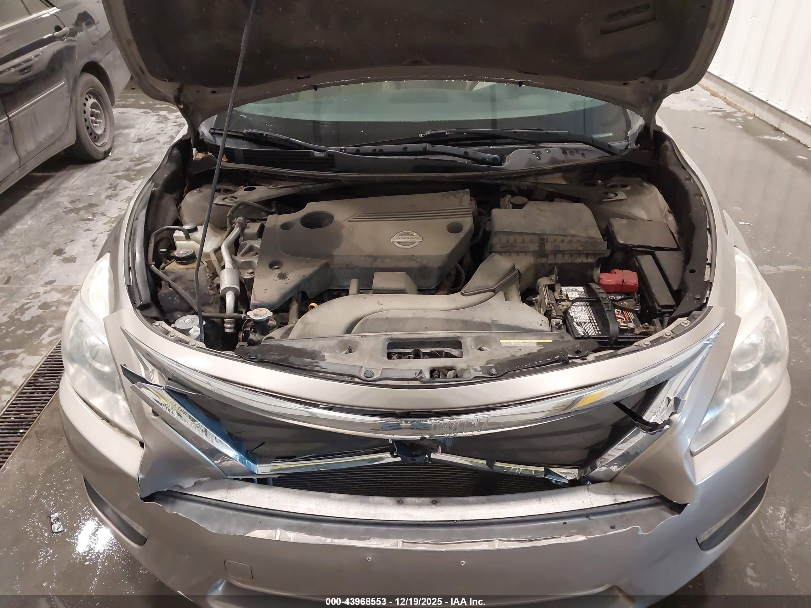 NISSAN ALTIMA image 10