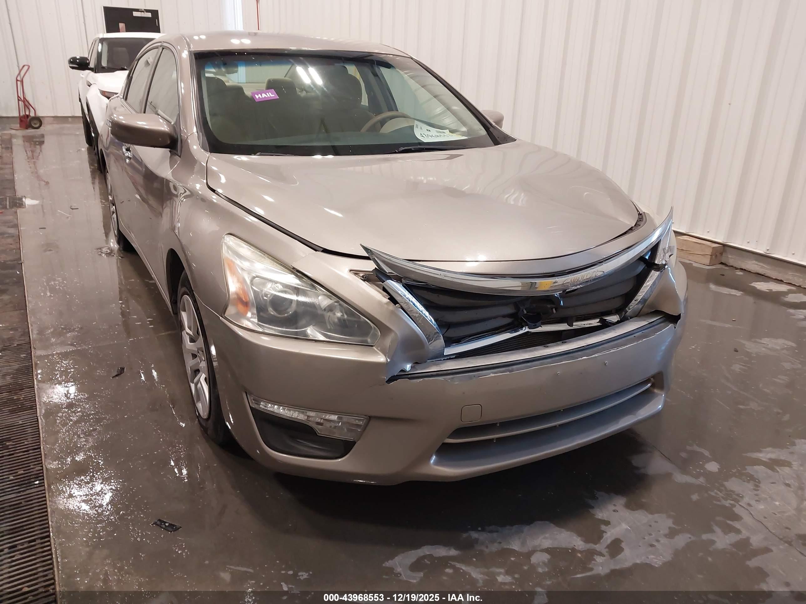 NISSAN ALTIMA image 6