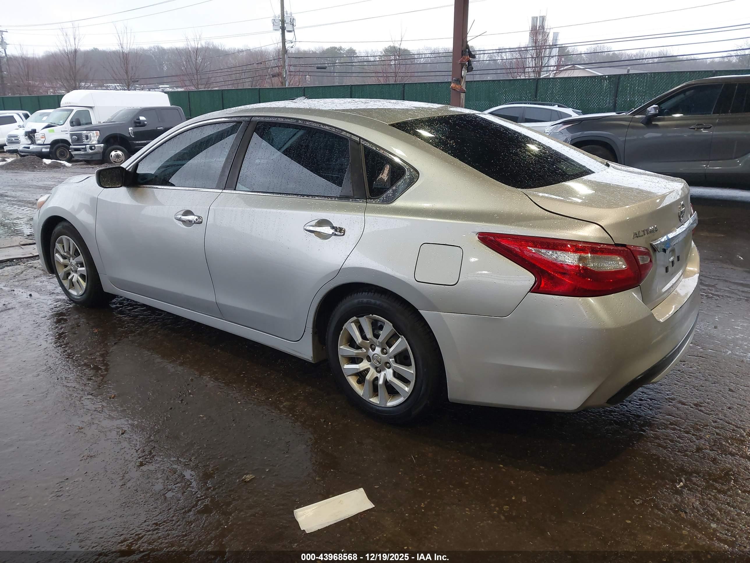NISSAN ALTIMA image 3
