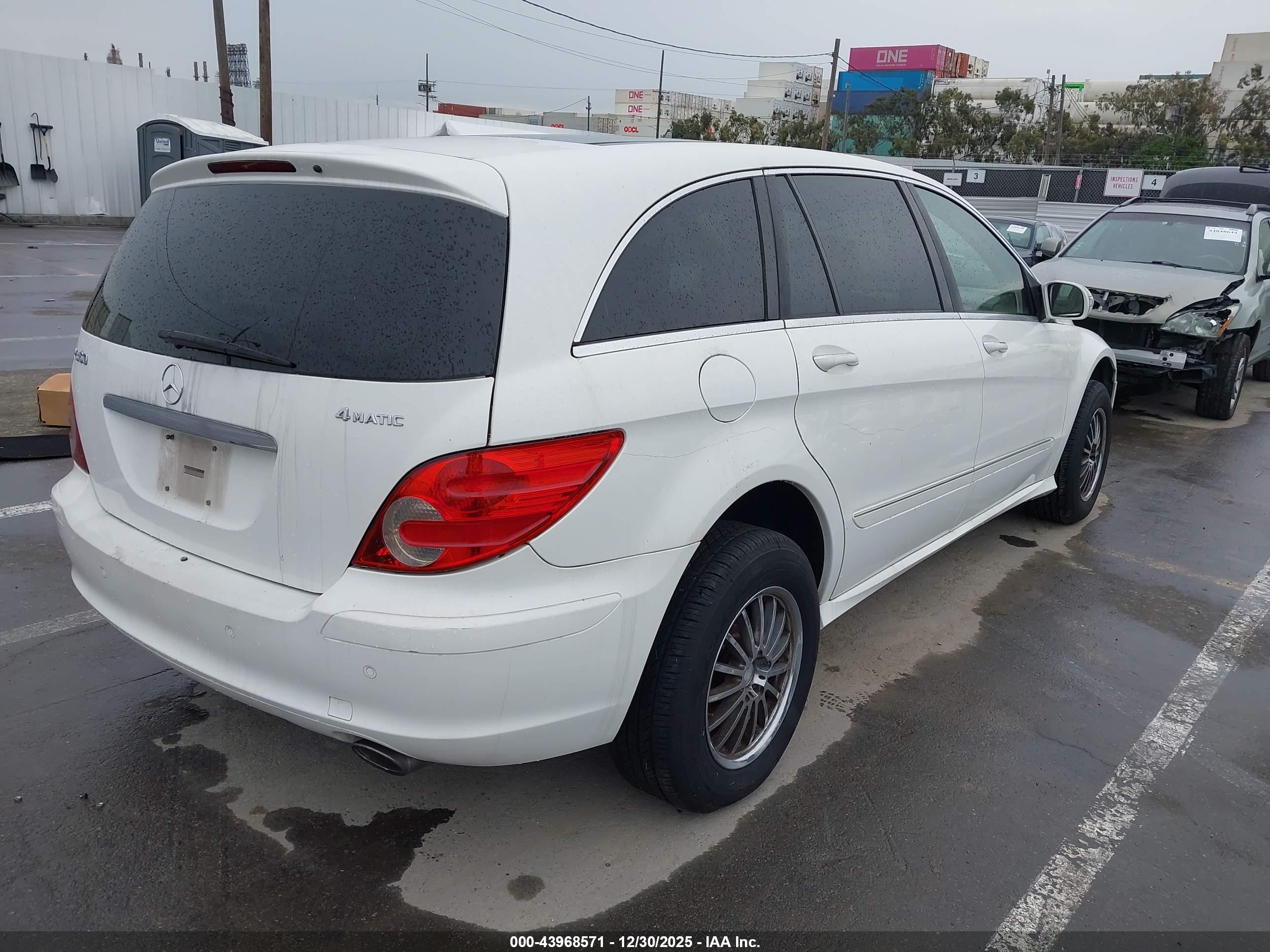 MERCEDES-BENZ R image 4