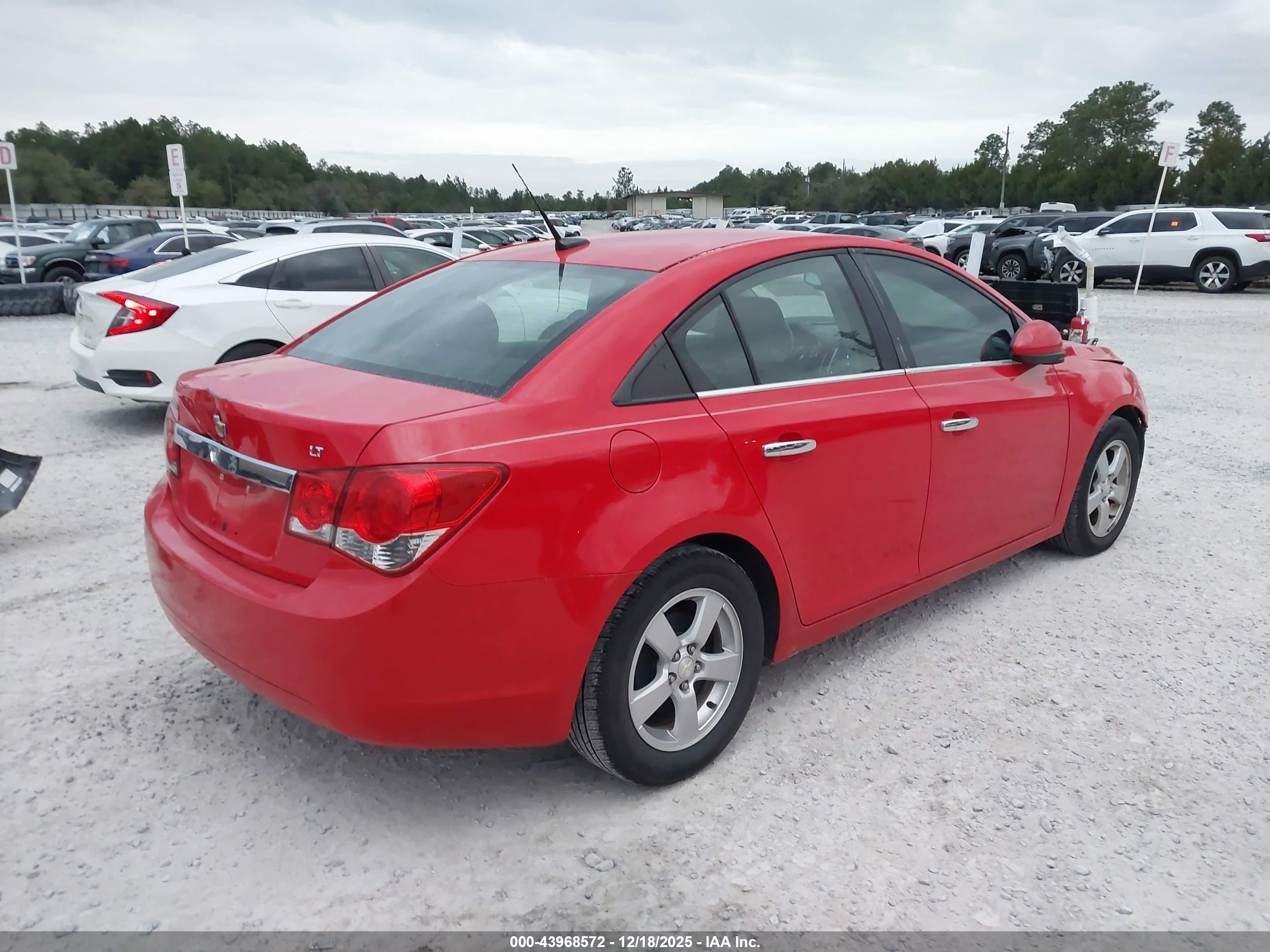 CHEVROLET CRUZE image 4