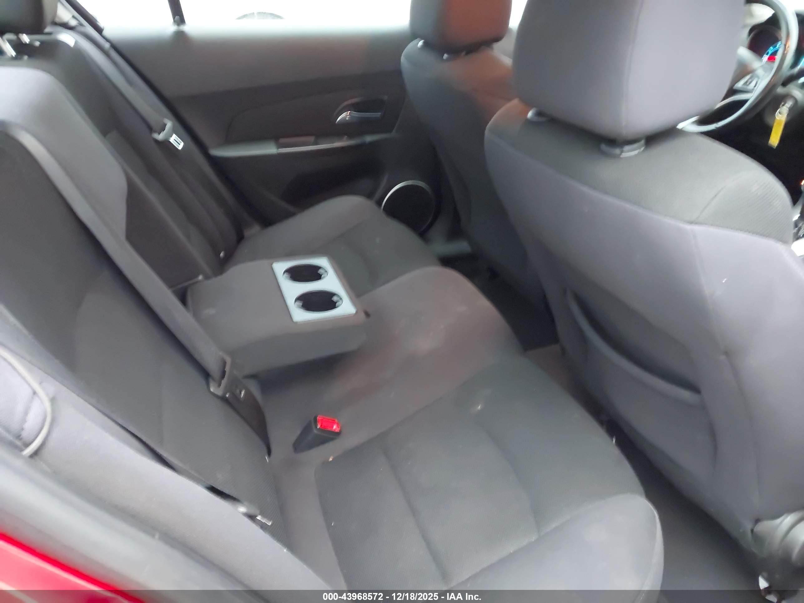 CHEVROLET CRUZE image 8