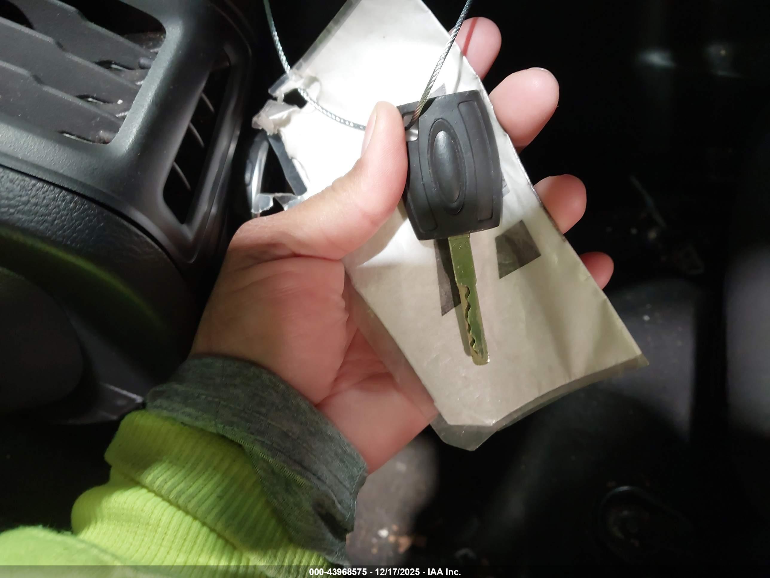 FORD FOCUS image 11
