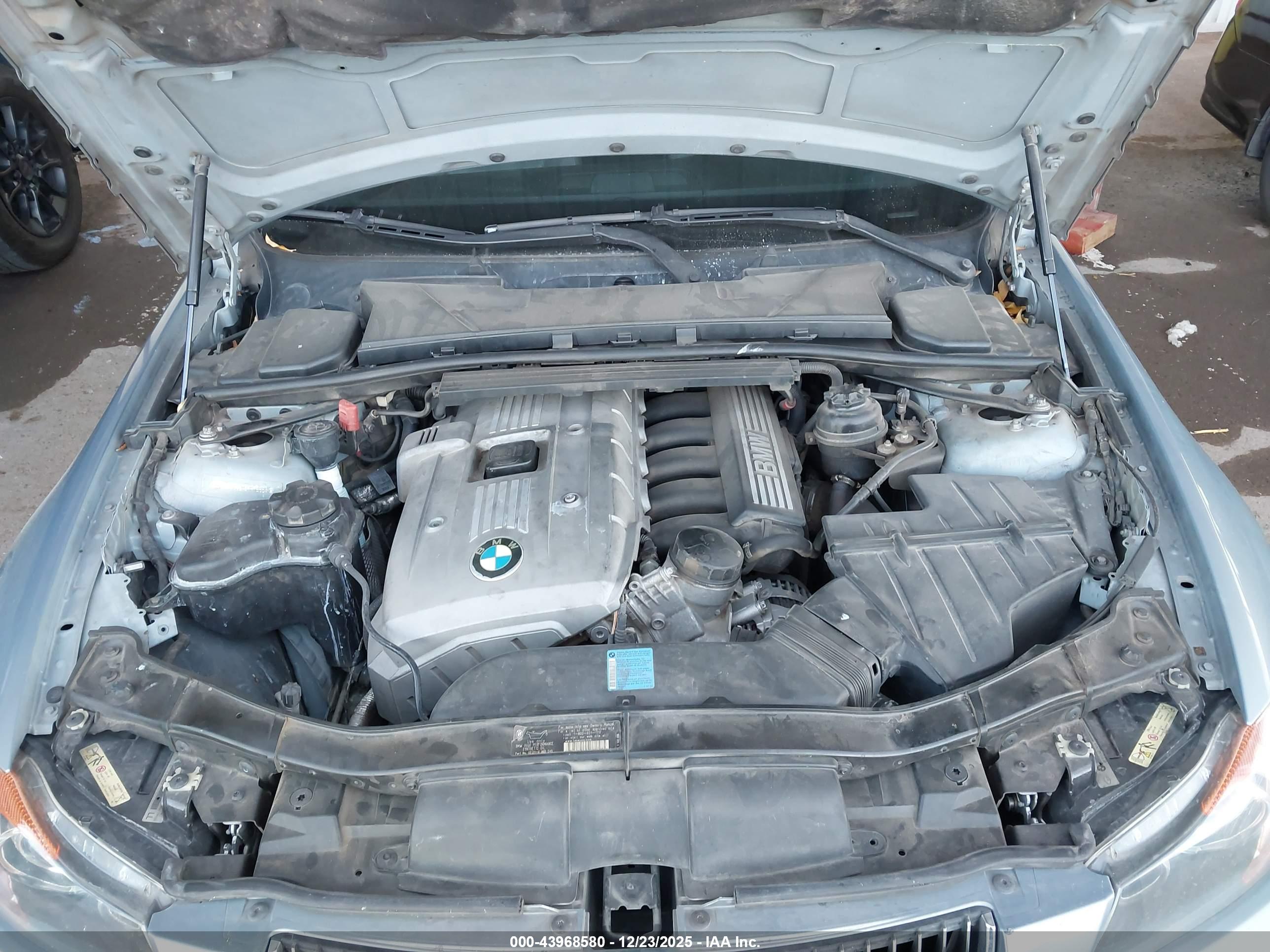 BMW 330I image 10