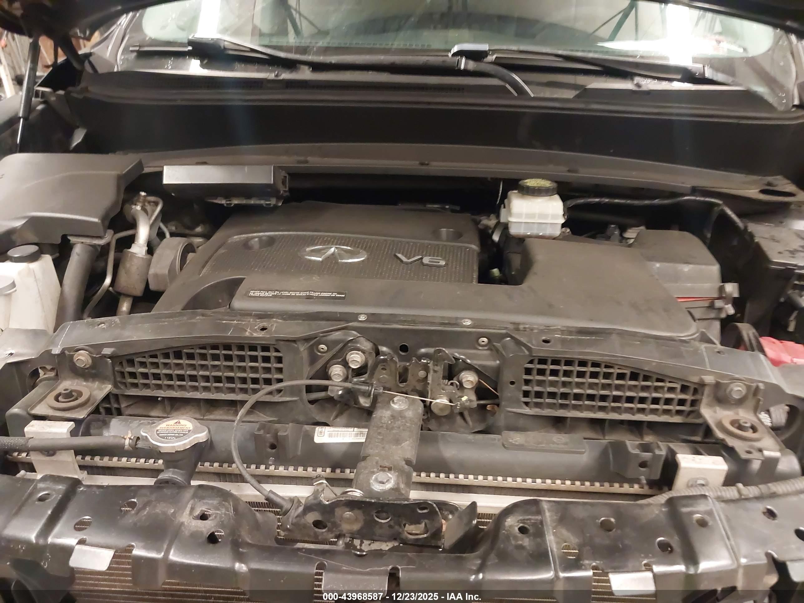 INFINITI QX60 image 10