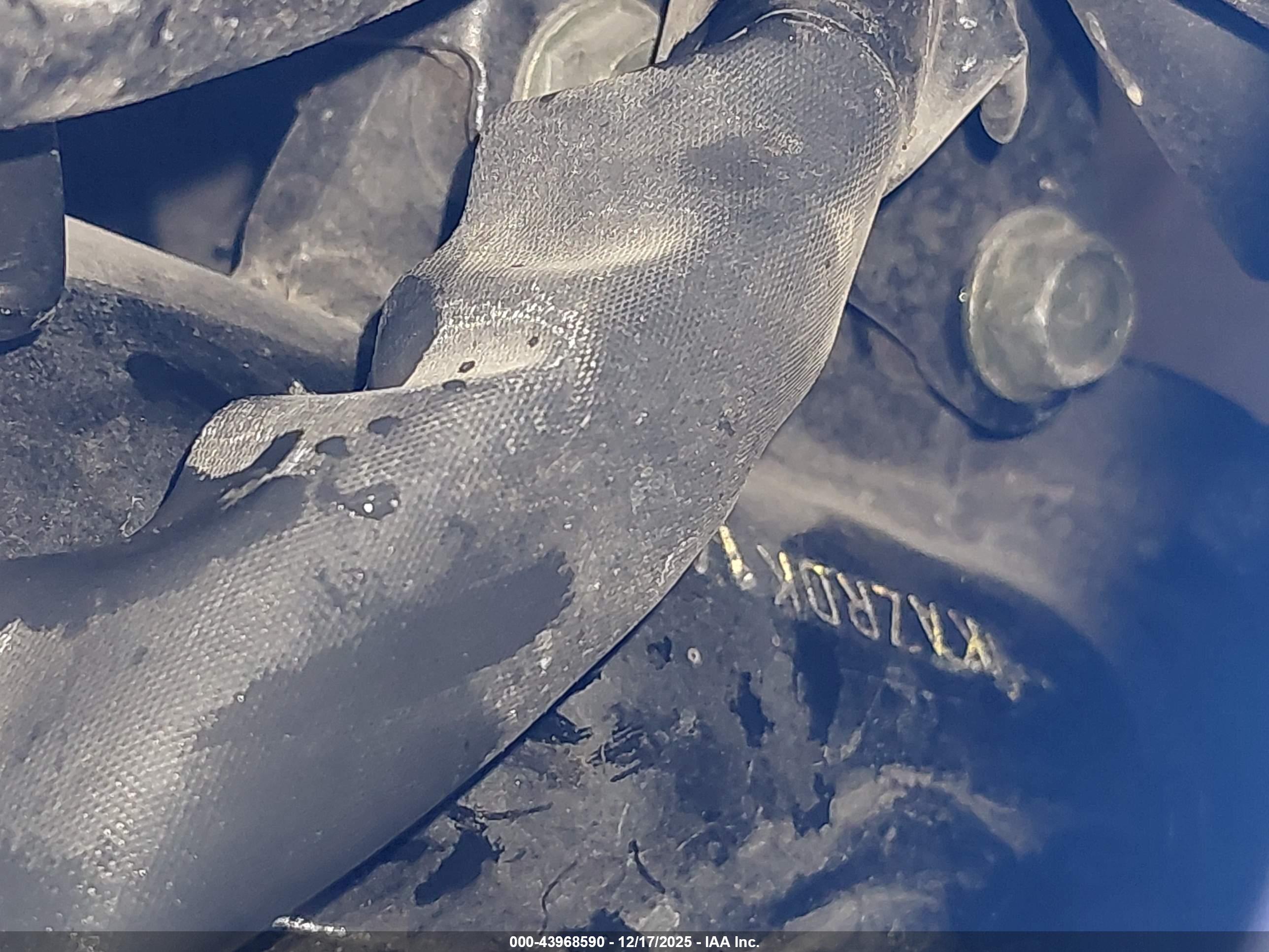 KAWASAKI ZR750 image 10