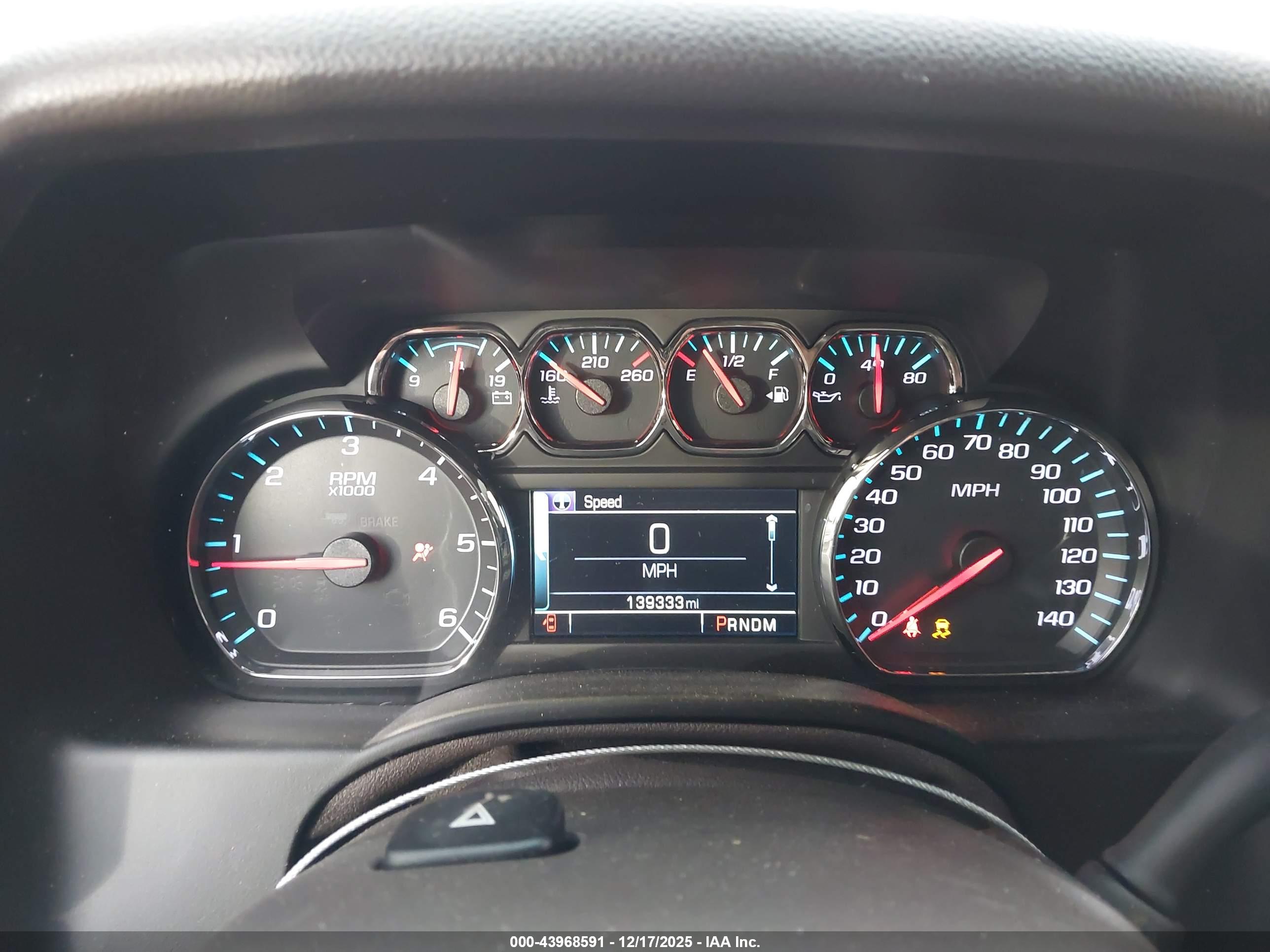 CHEVROLET TAHOE image 7
