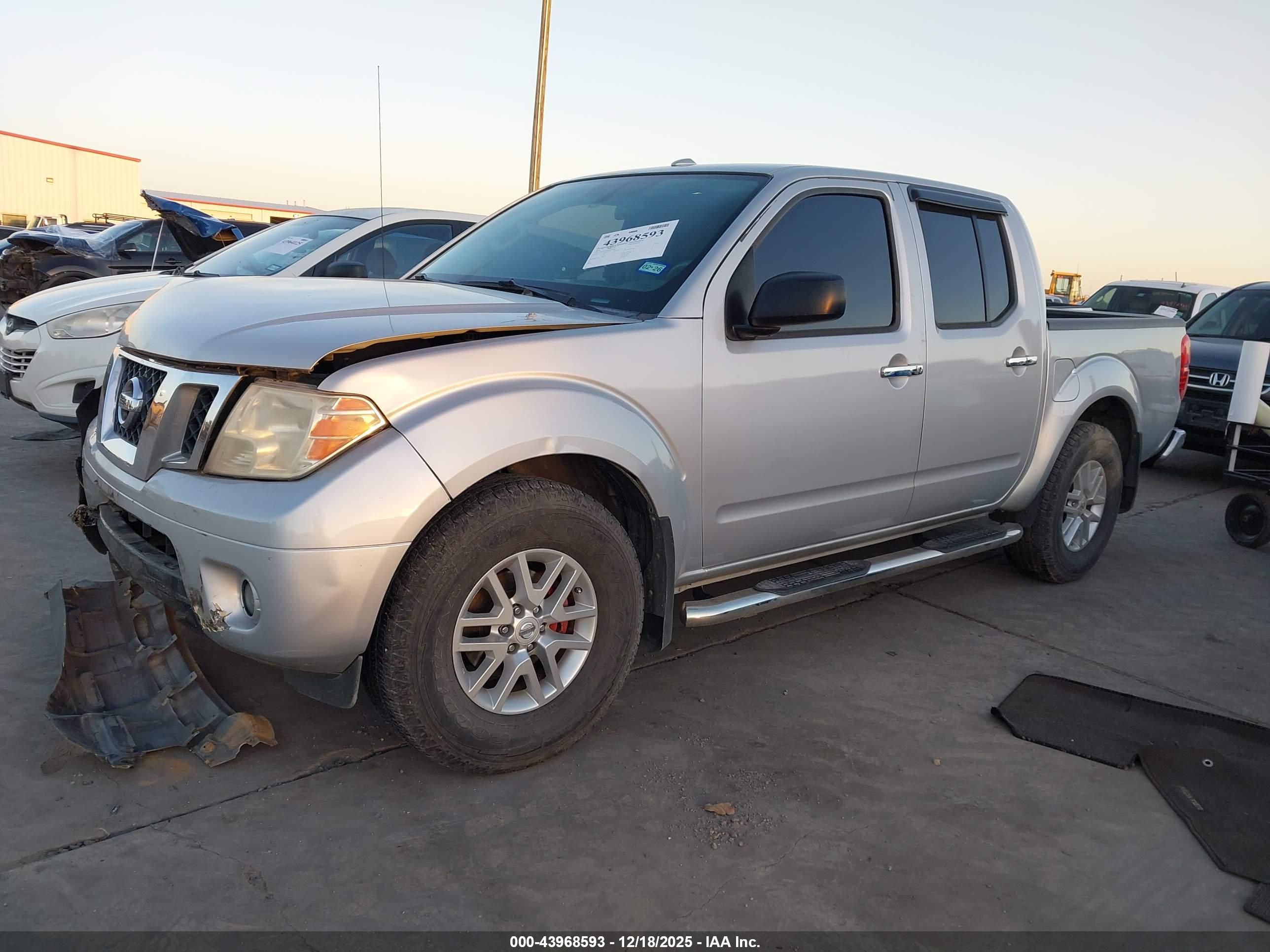 NISSAN FRONTIER image 2