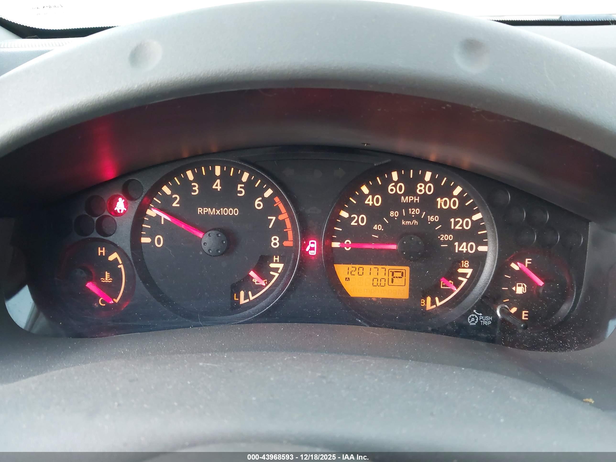 NISSAN FRONTIER image 7