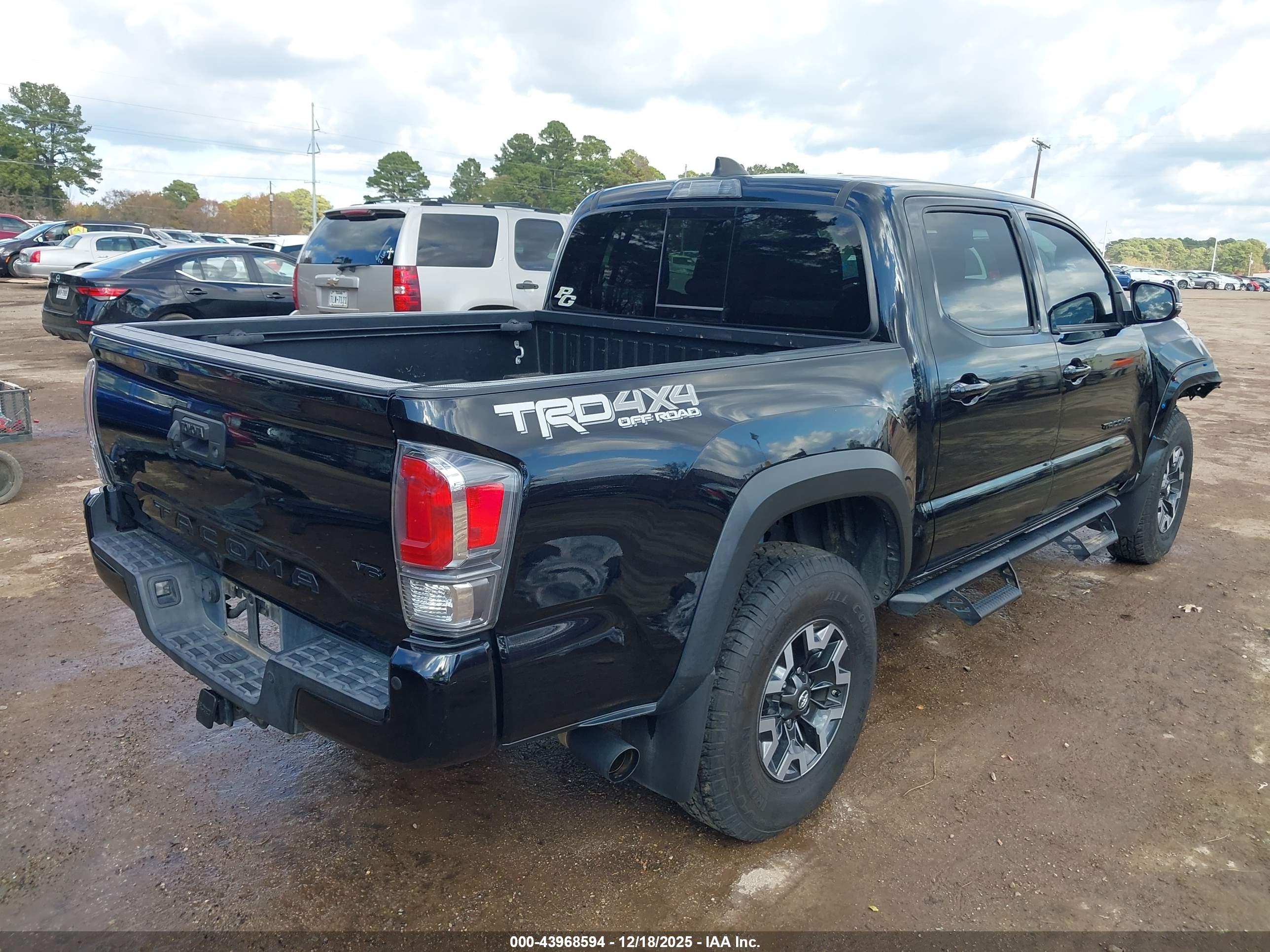 TOYOTA TACOMA image 4