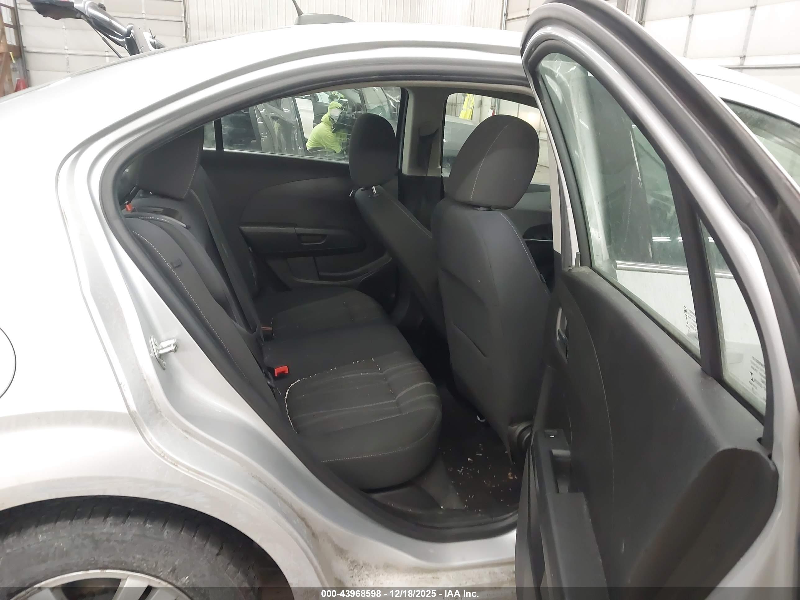 CHEVROLET SONIC image 8
