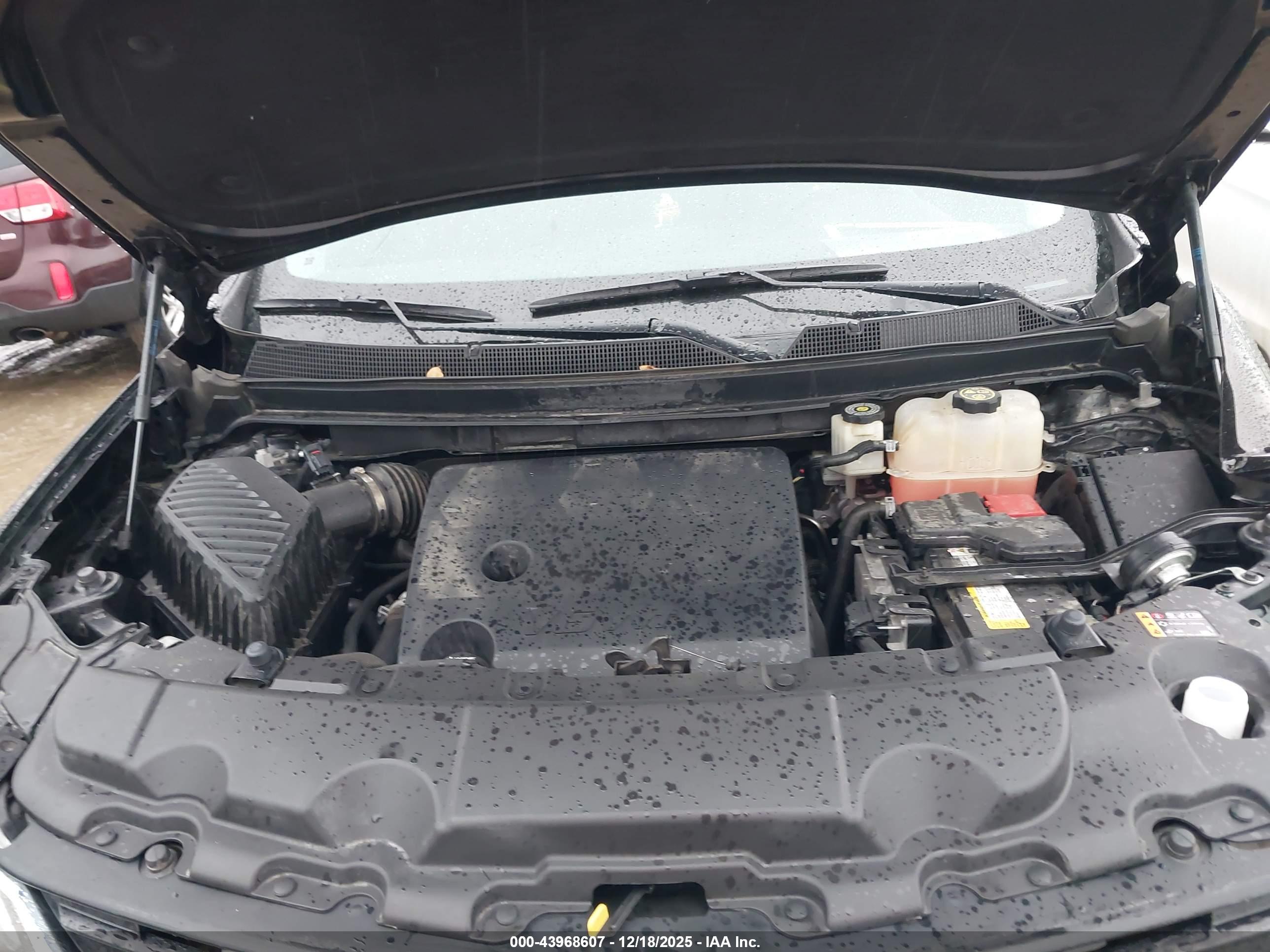 CHEVROLET TRAVERSE image 10