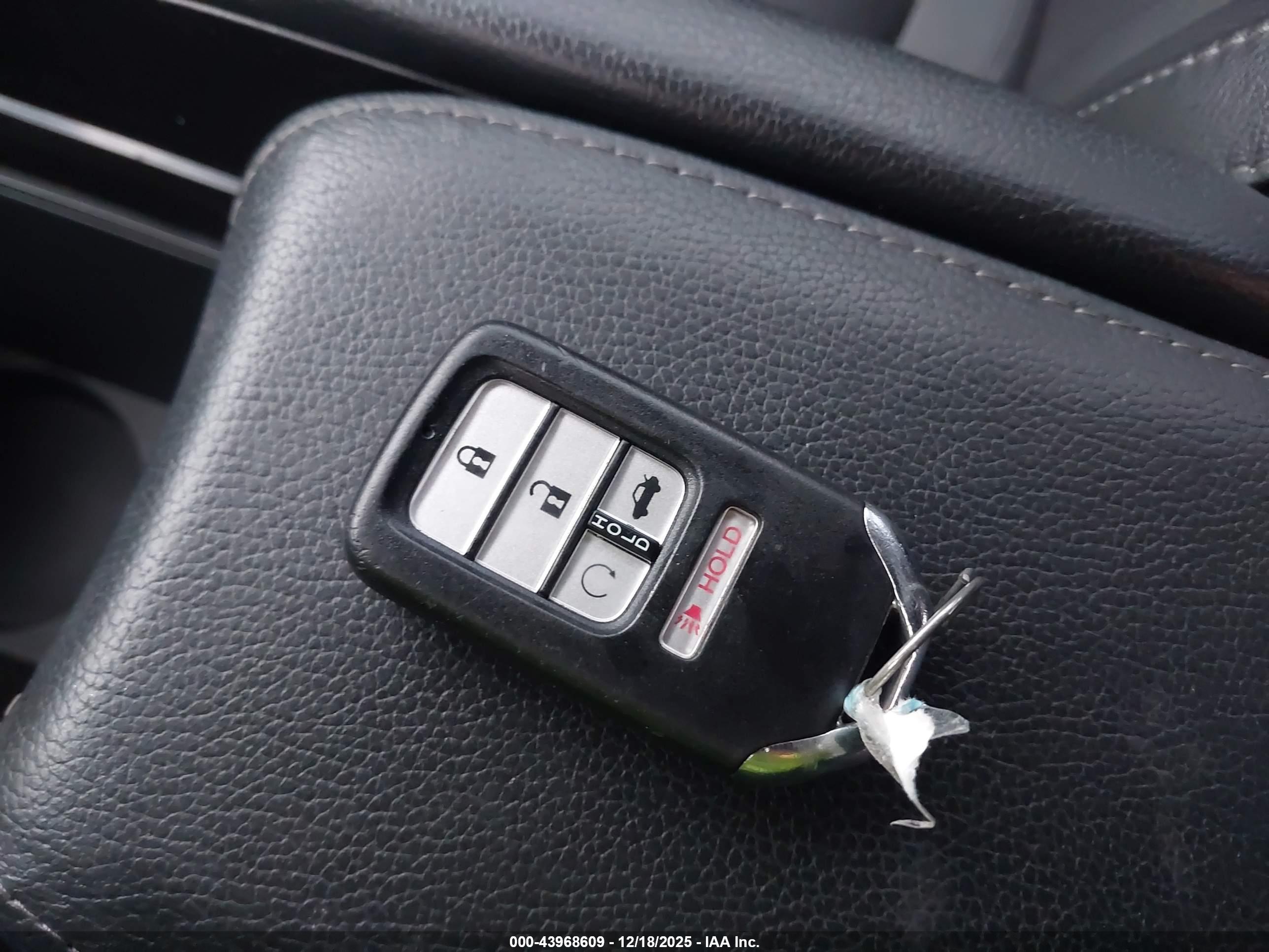 HONDA CIVIC image 11