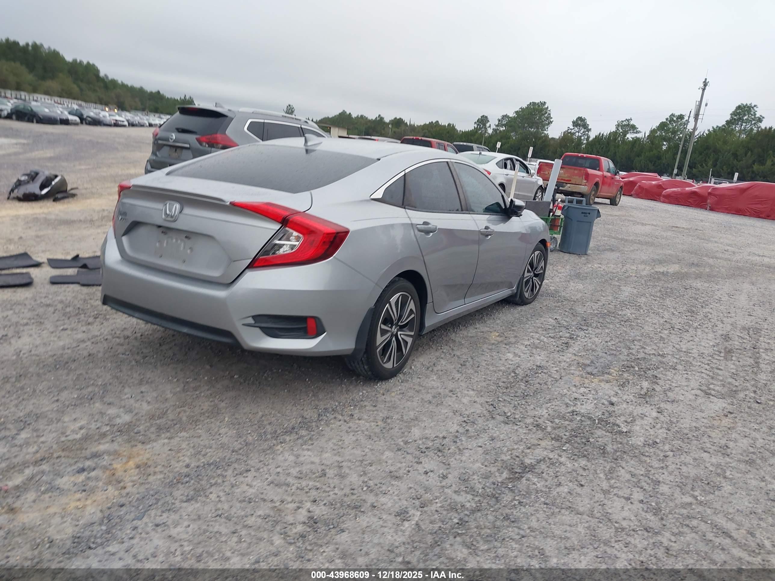 HONDA CIVIC image 4