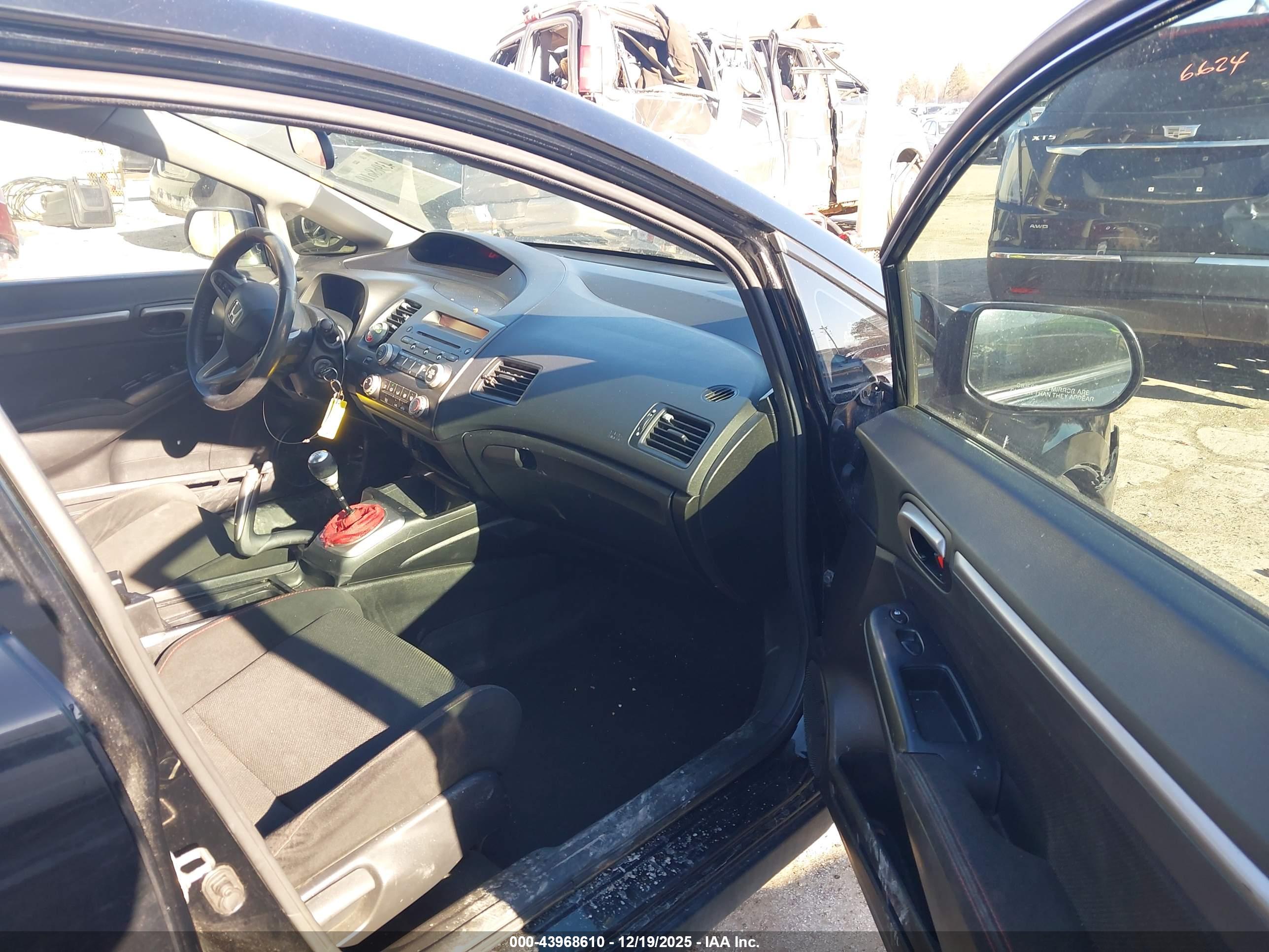 HONDA CIVIC image 5