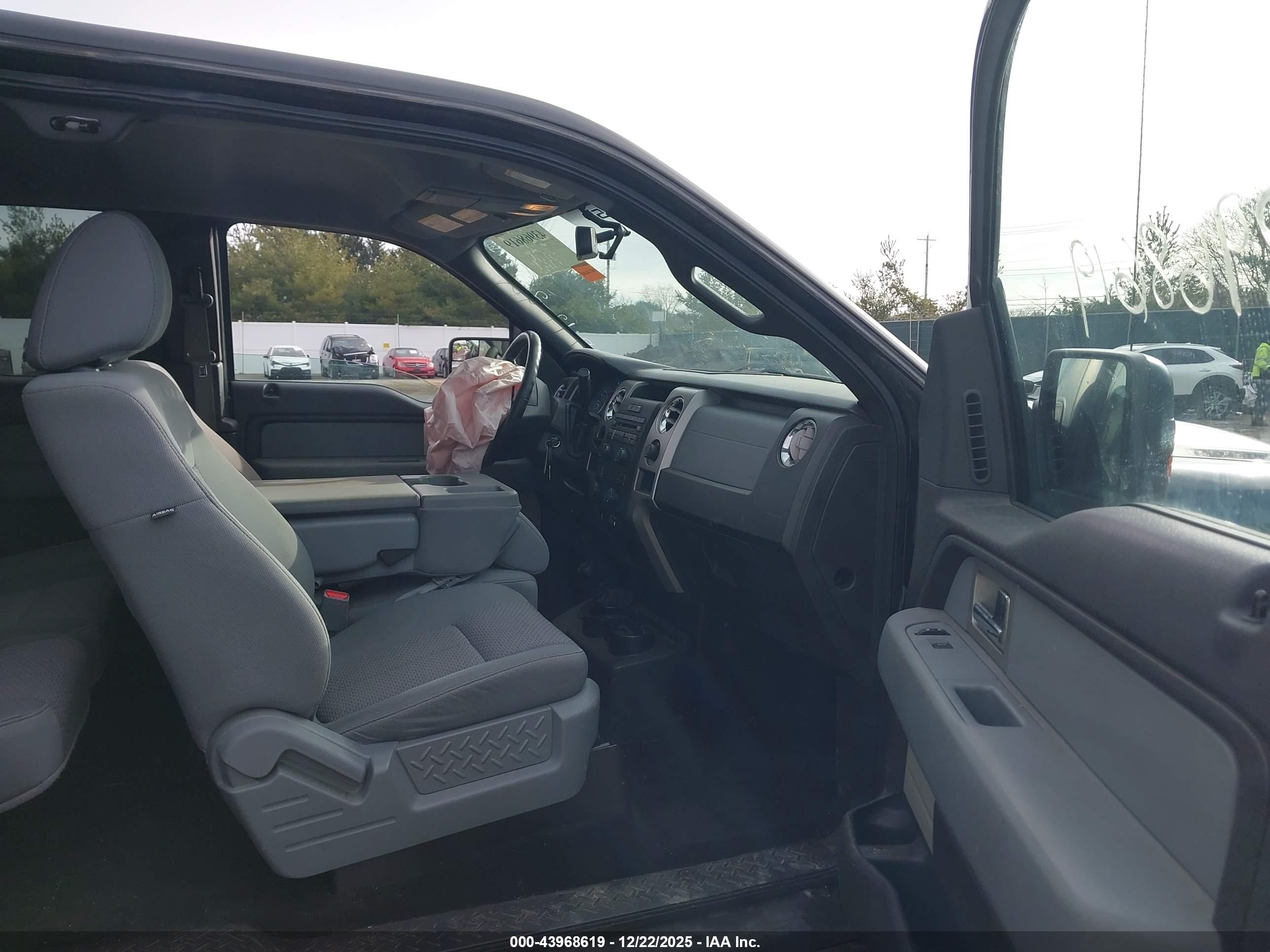 FORD F-150 image 5