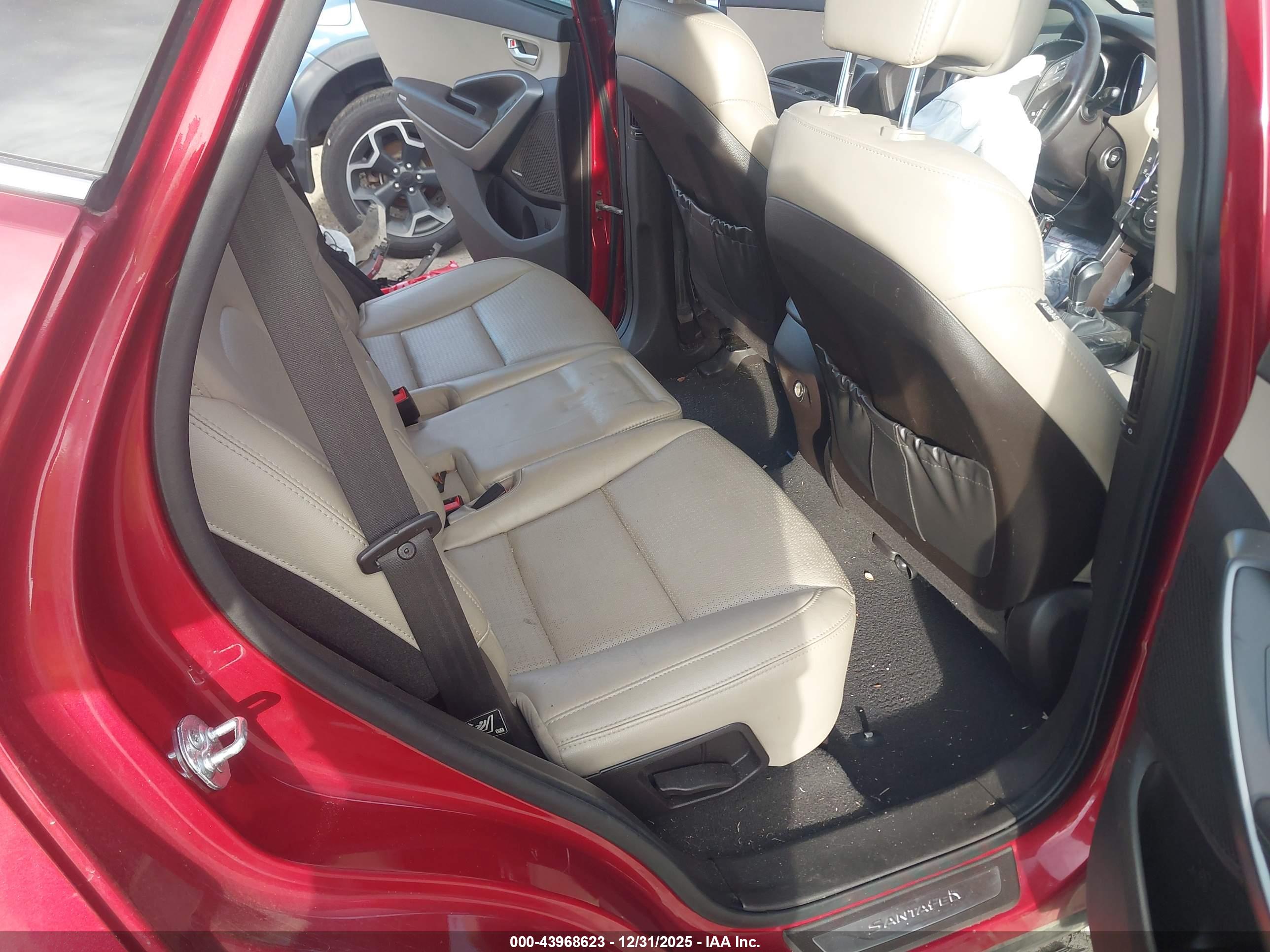 HYUNDAI SANTA image 8