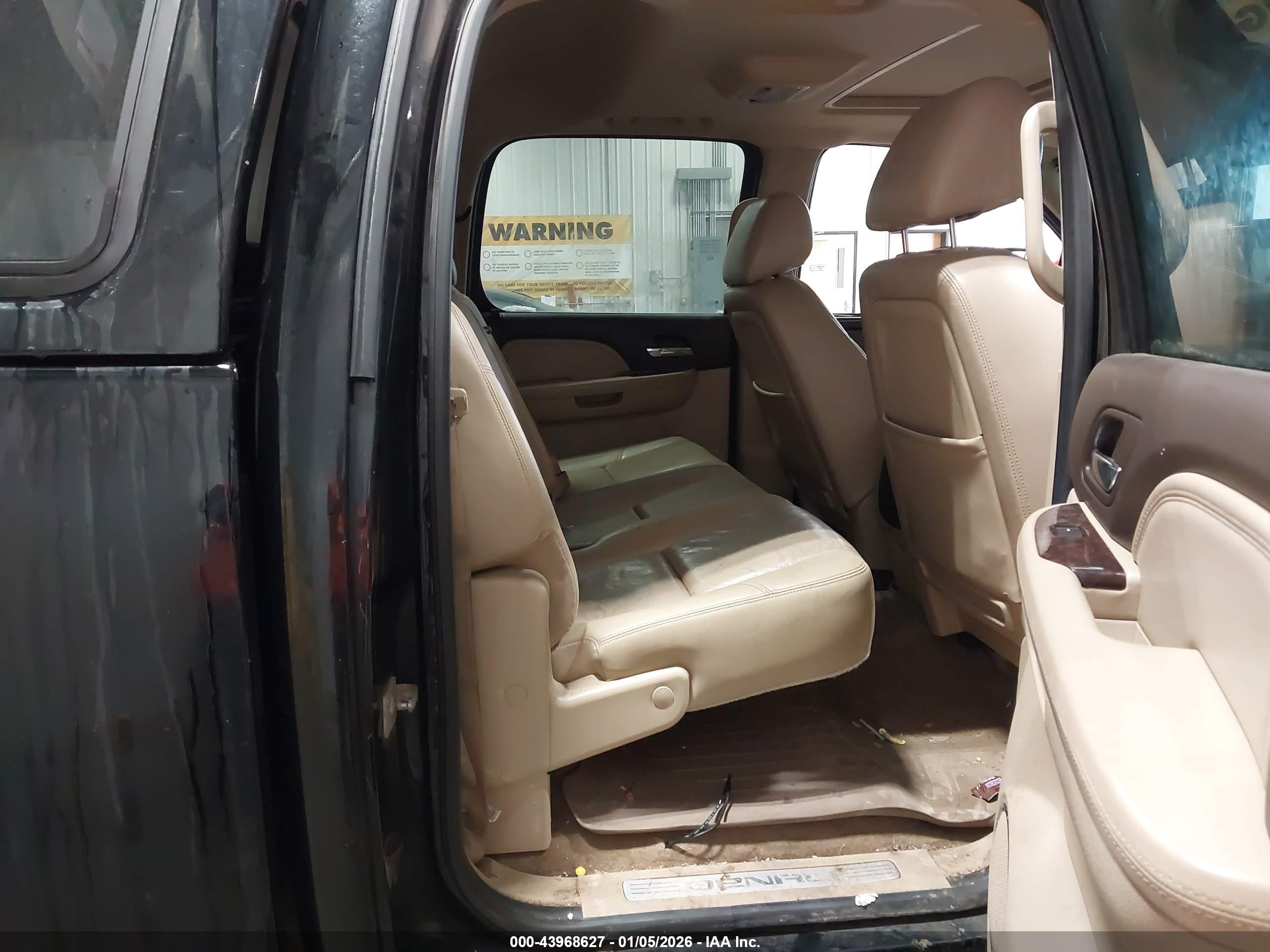 GMC SIERRA image 8