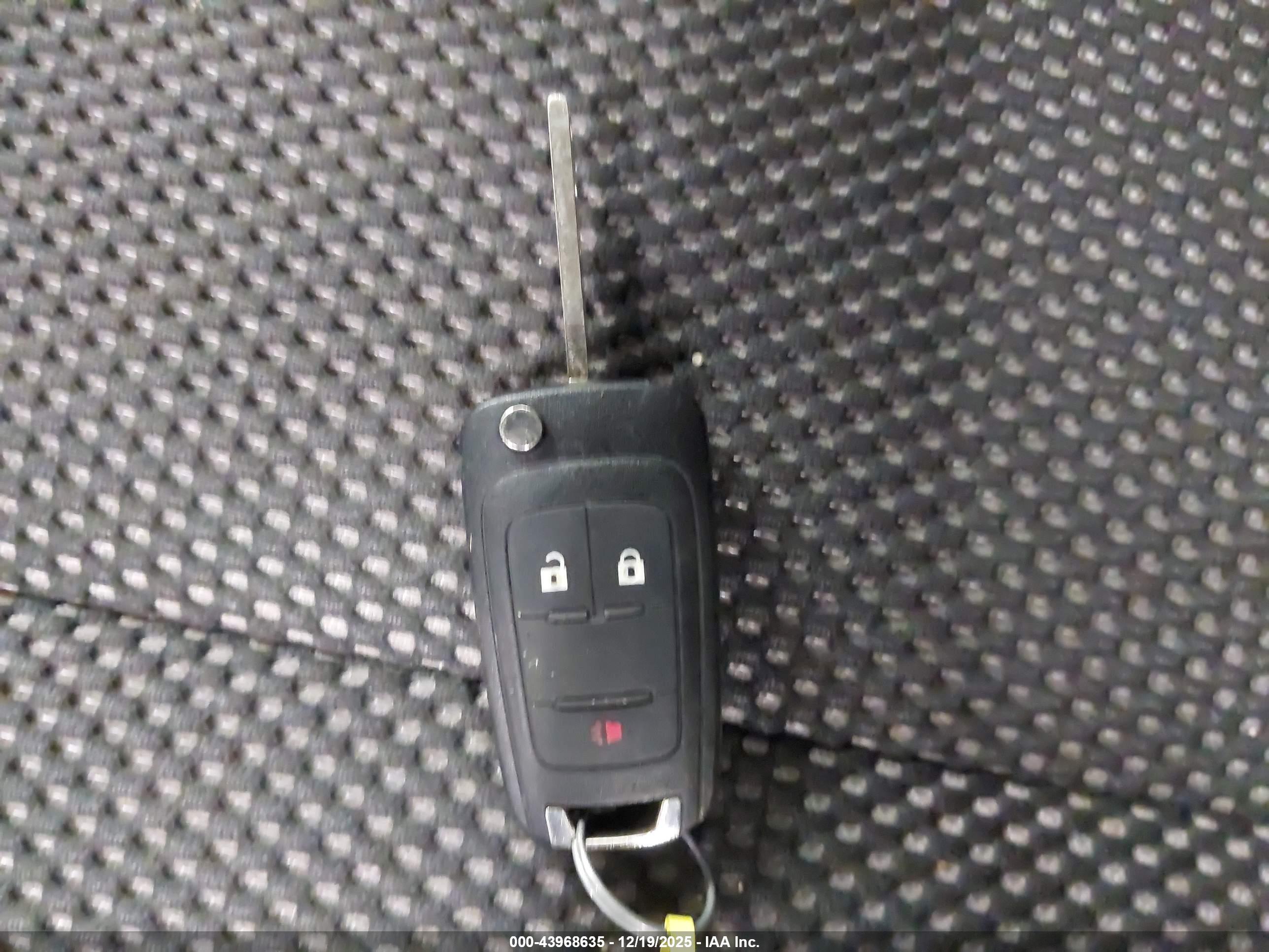 CHEVROLET EQUINOX image 11