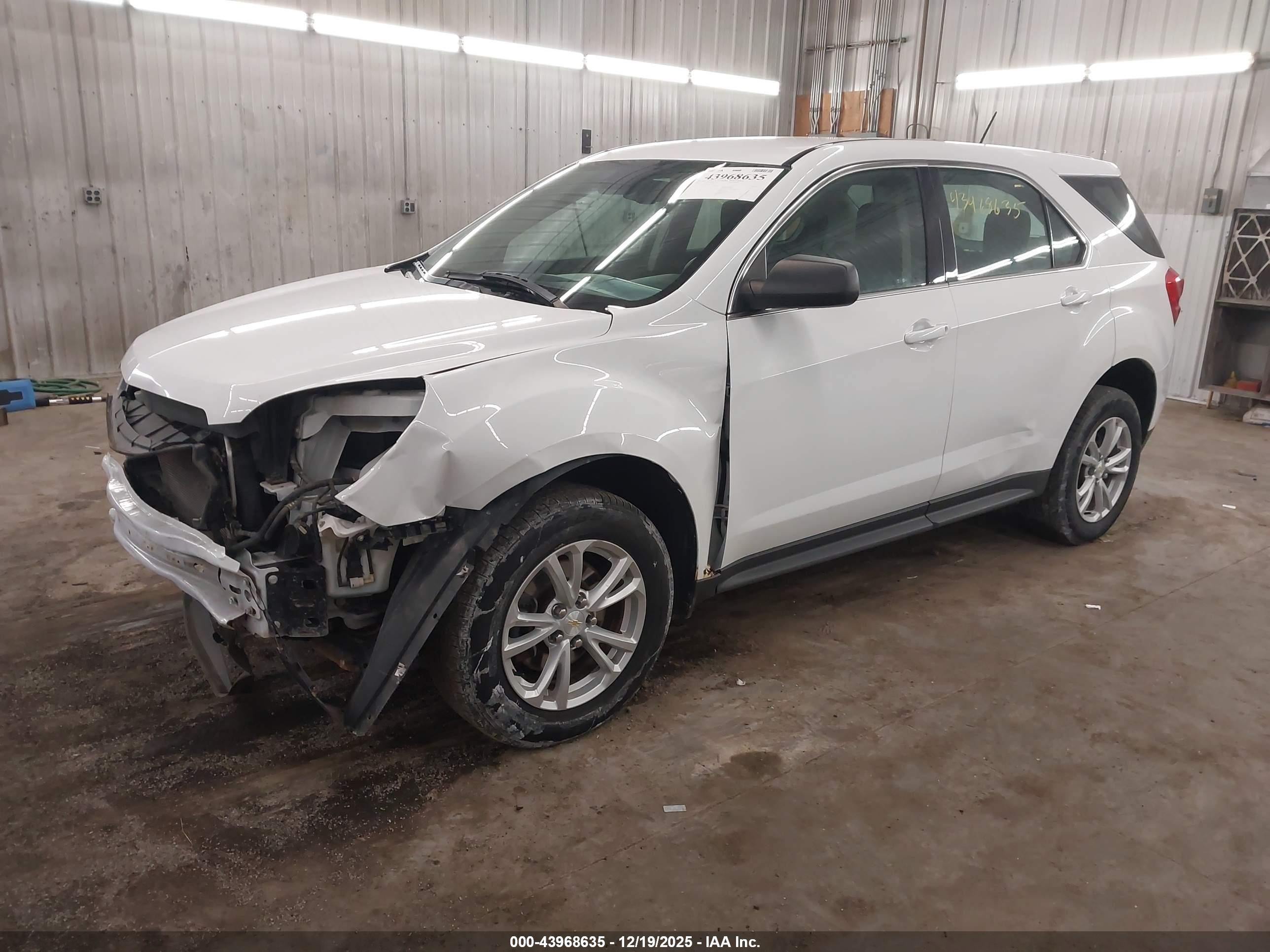 CHEVROLET EQUINOX image 2
