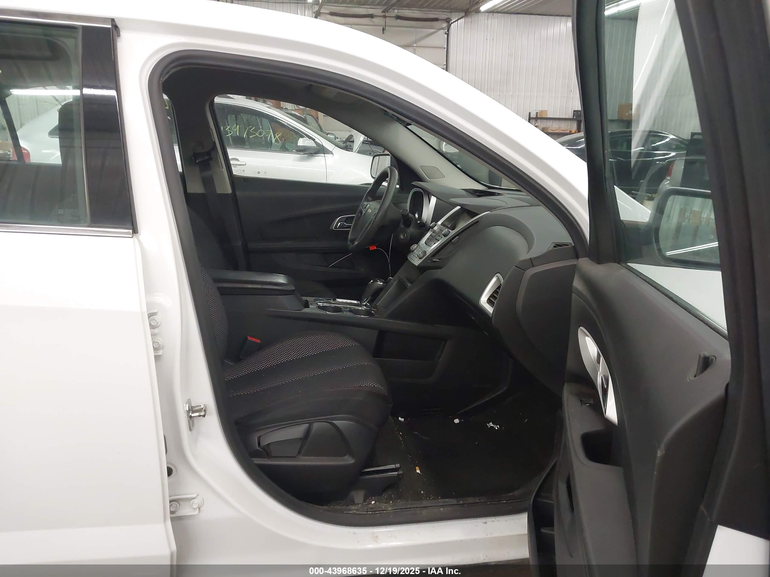 CHEVROLET EQUINOX image 5