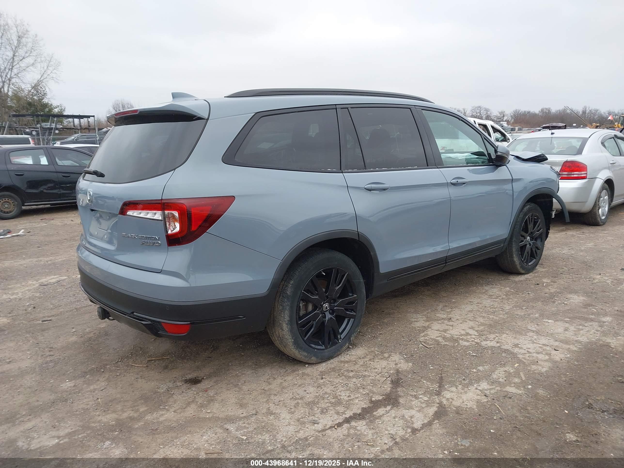 HONDA PILOT image 4