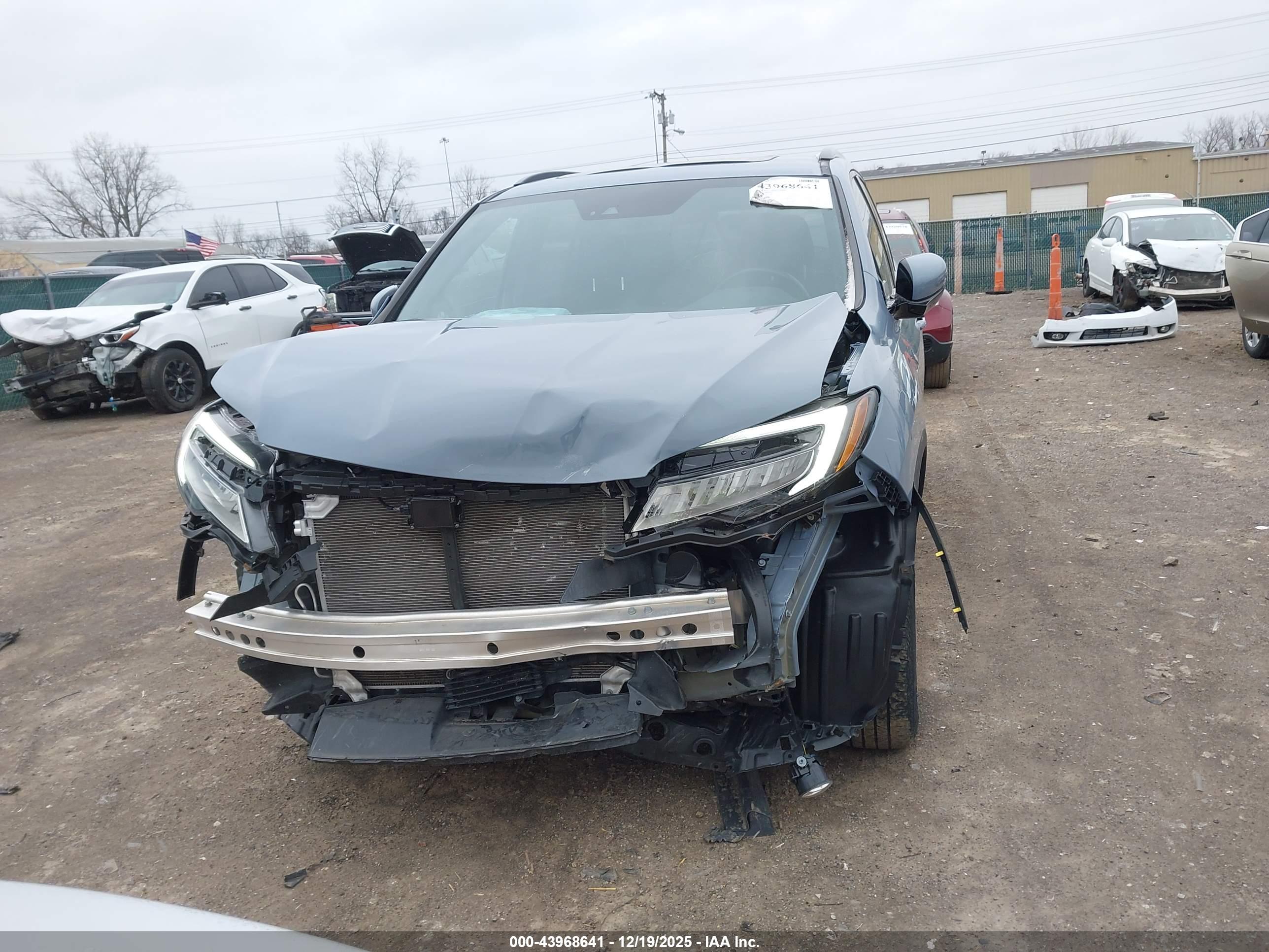 HONDA PILOT image 6