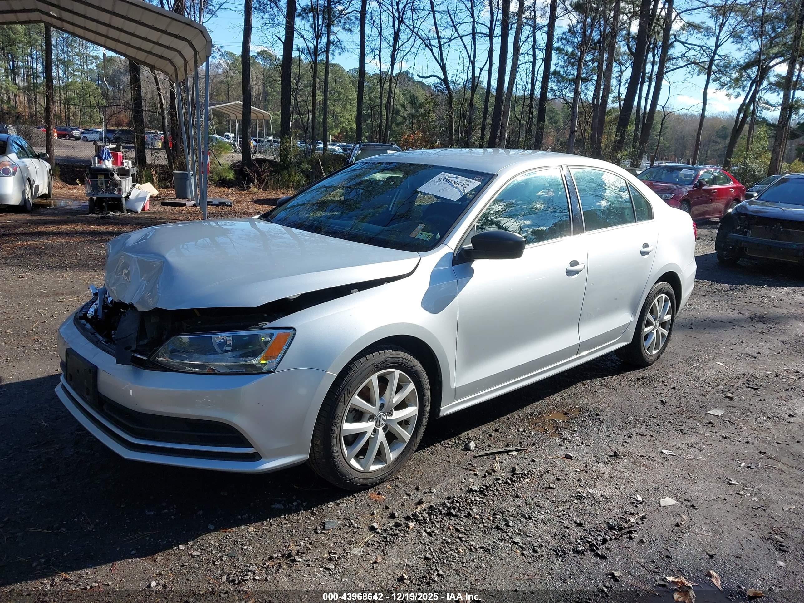 VOLKSWAGEN JETTA image 2