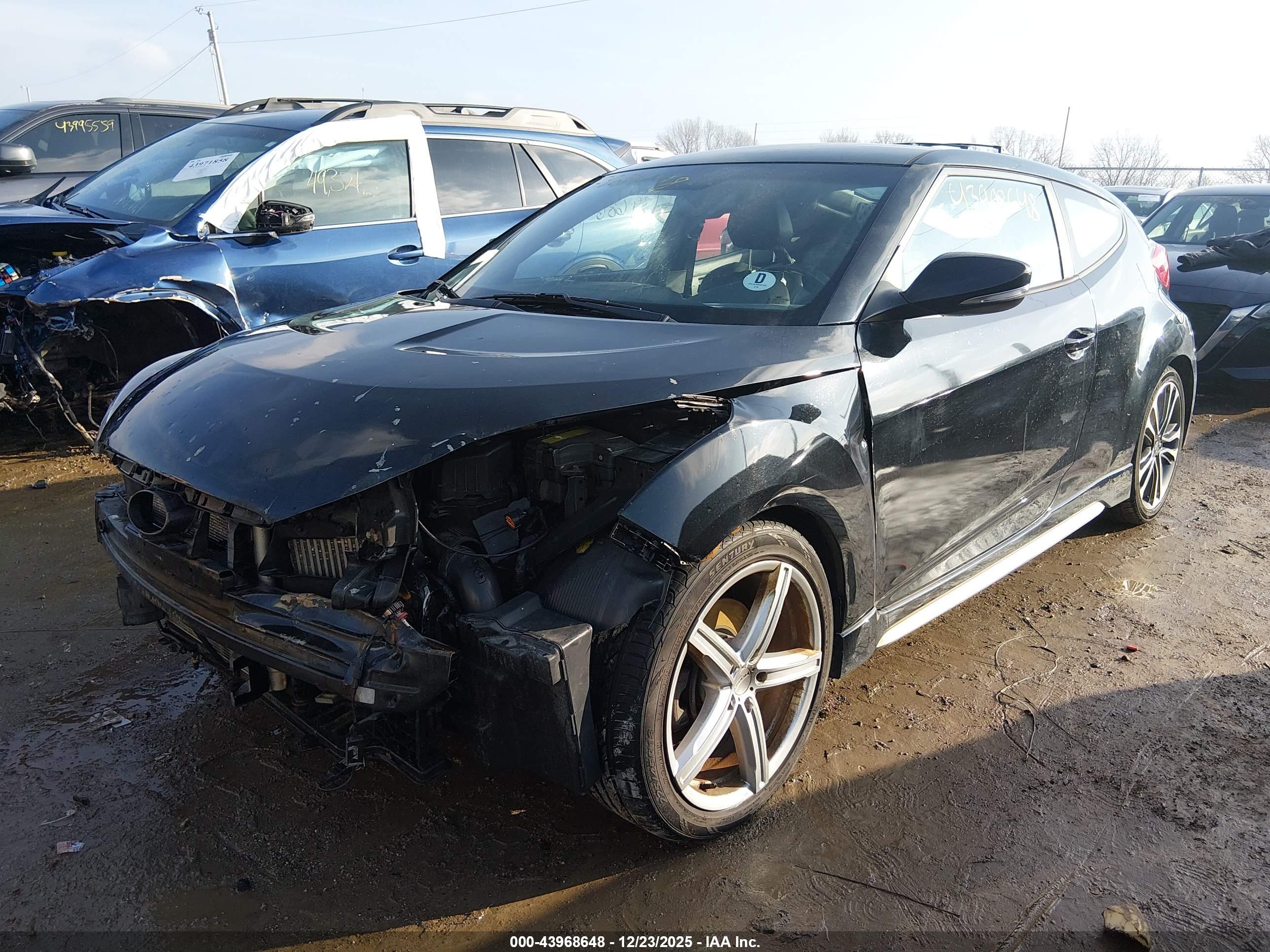 HYUNDAI VELOSTER image 2