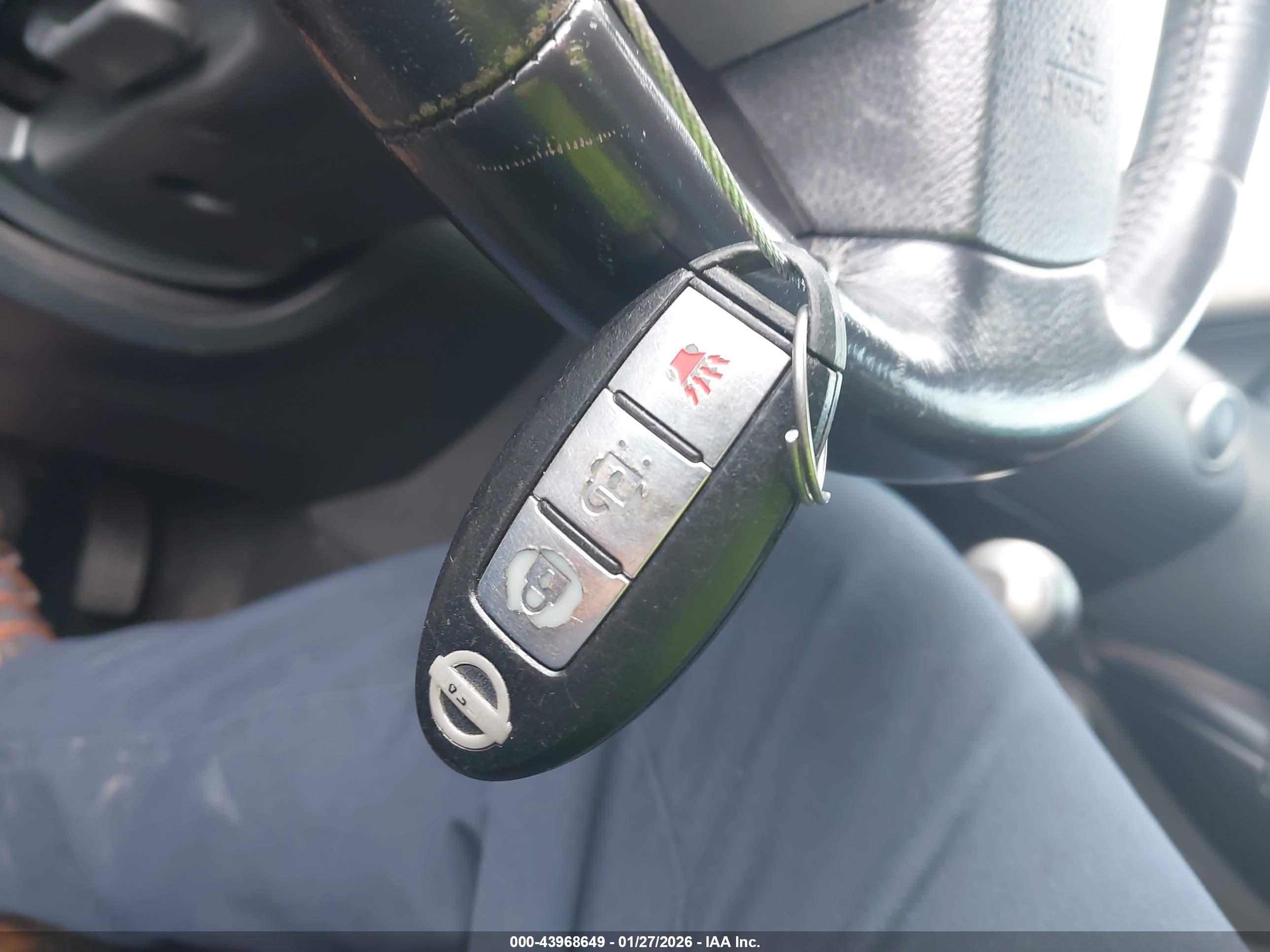 NISSAN ROGUE image 11