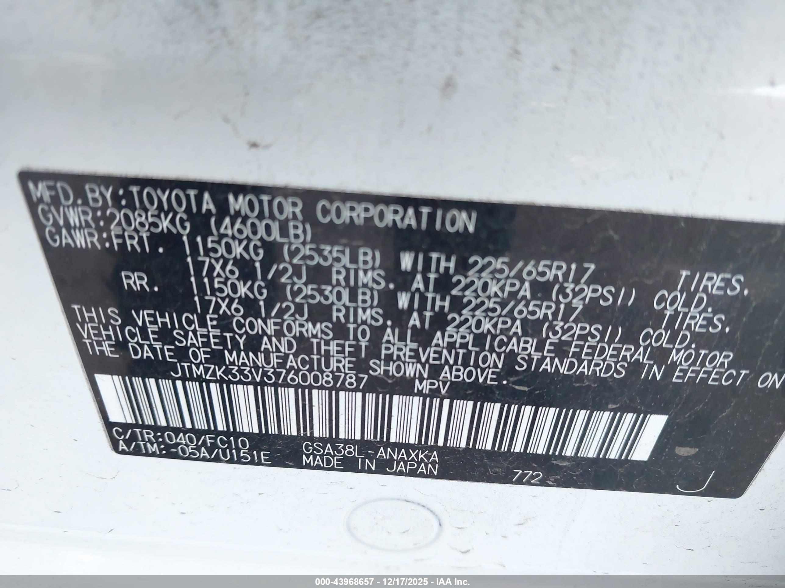 TOYOTA RAV4 image 9