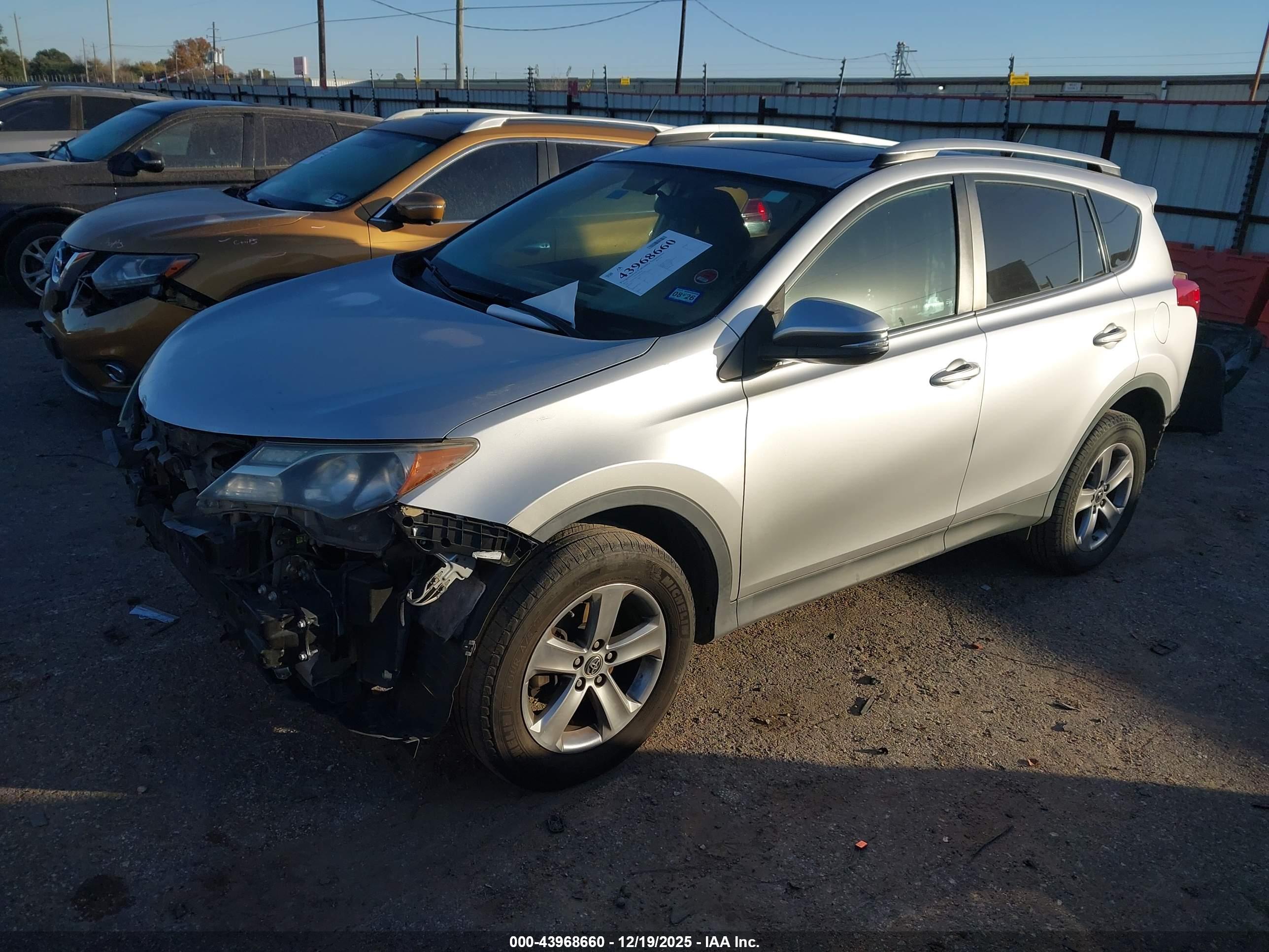 TOYOTA RAV4 image 2