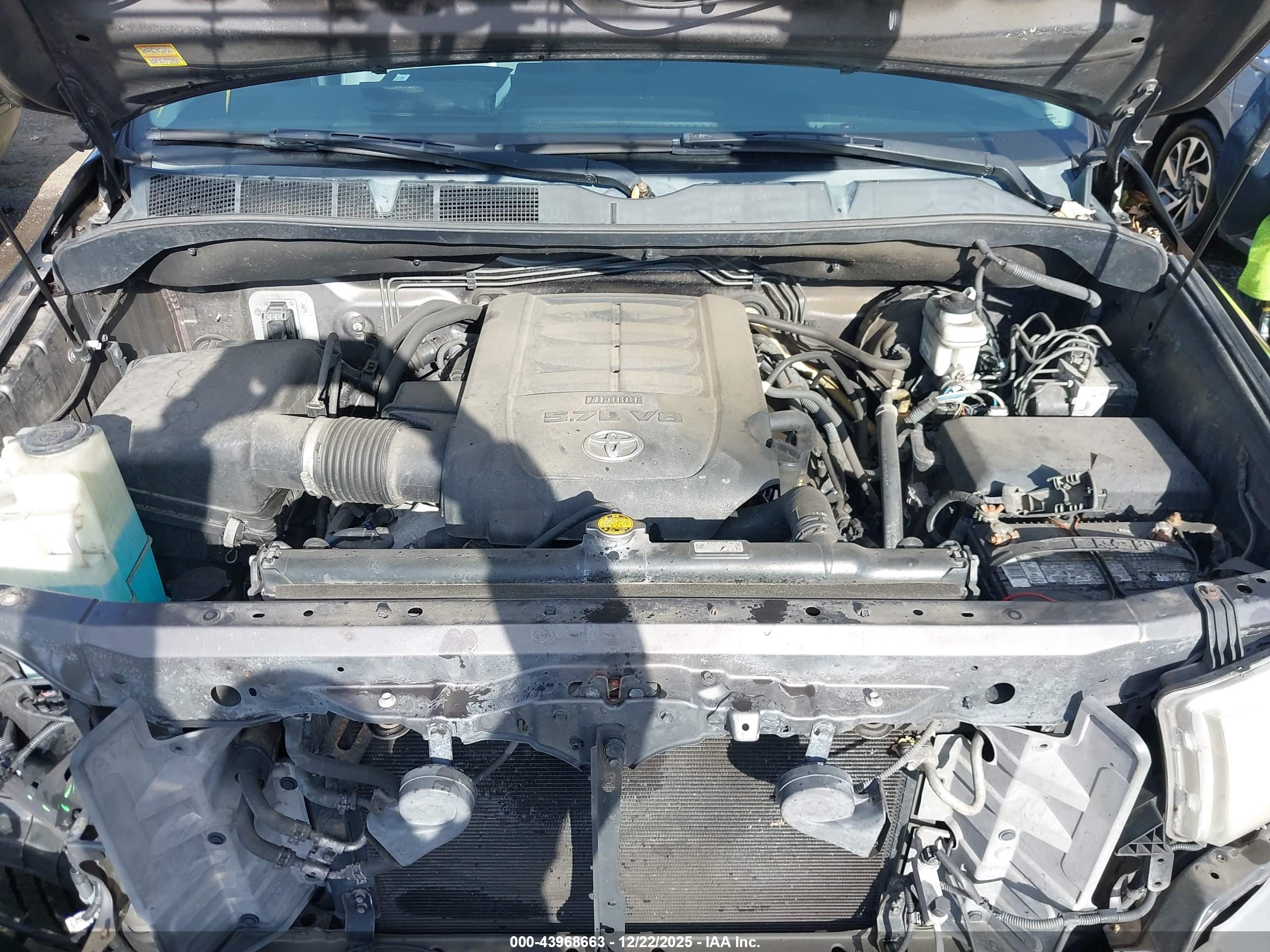 TOYOTA TUNDRA image 10