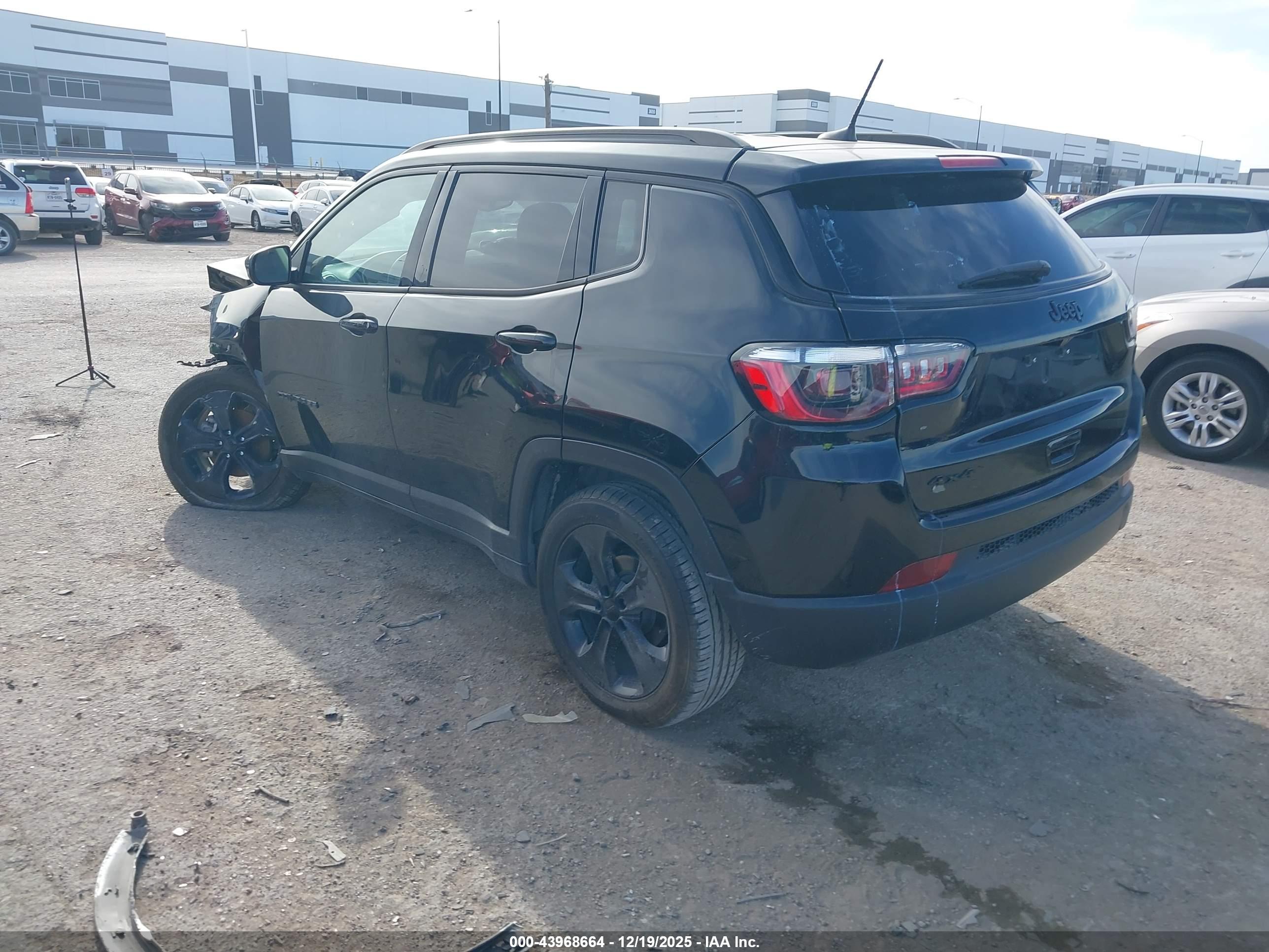 JEEP COMPASS image 3