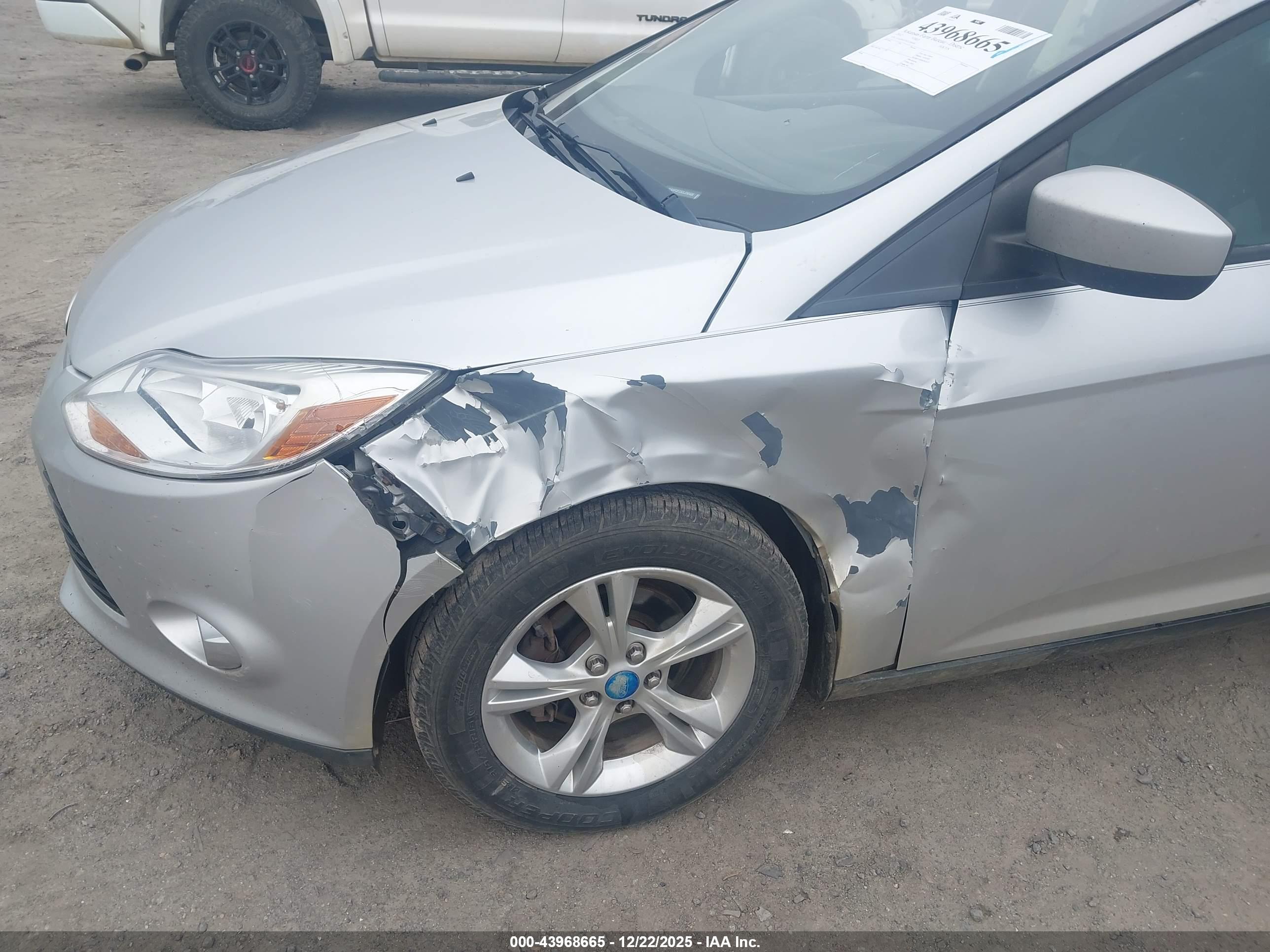 FORD FOCUS image 6