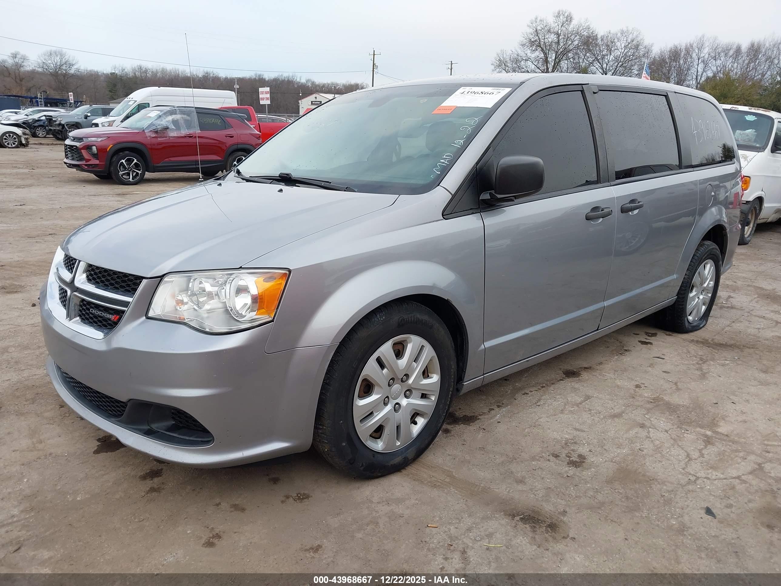 DODGE GRAND image 2