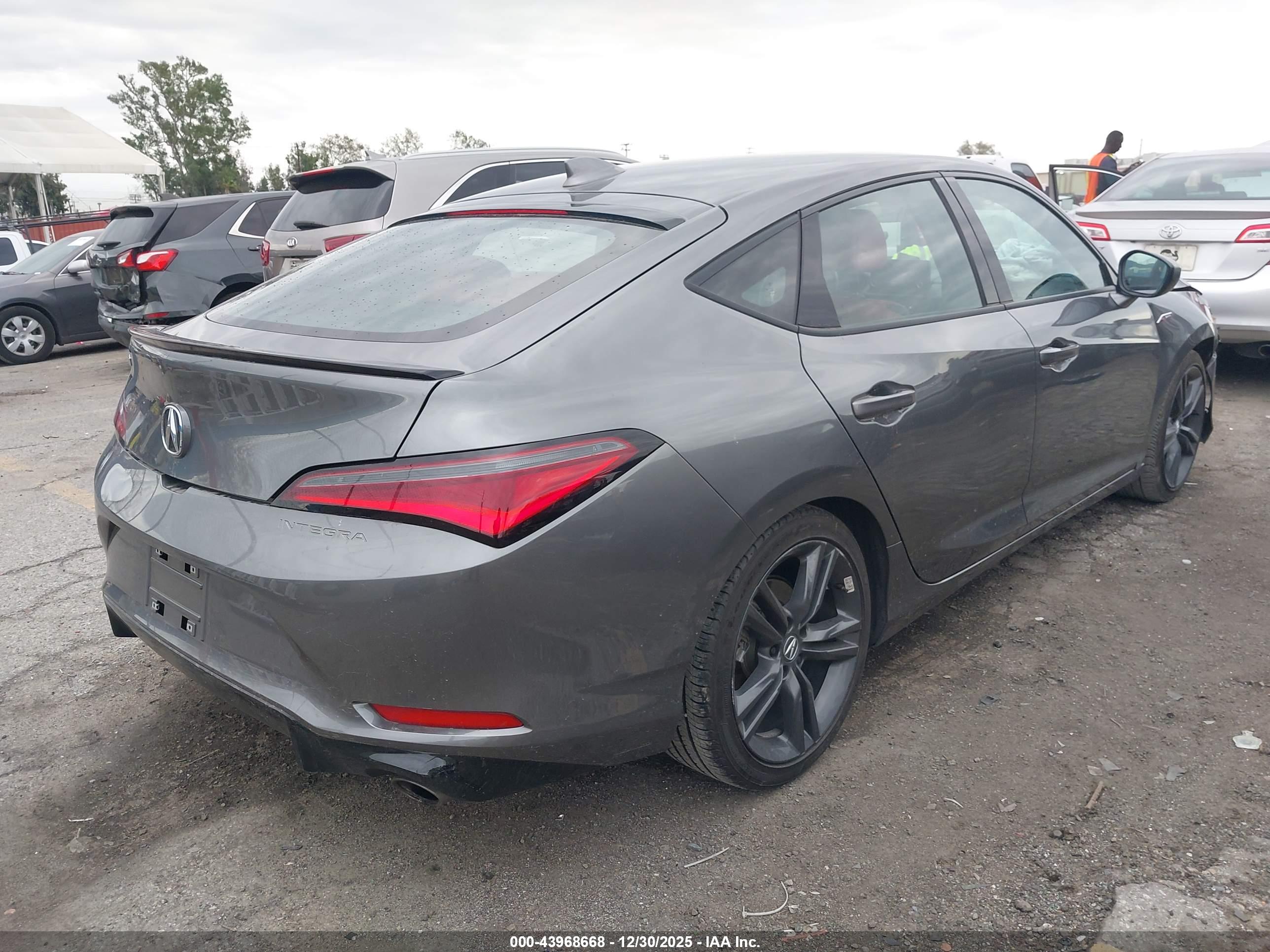 ACURA INTEGRA image 4