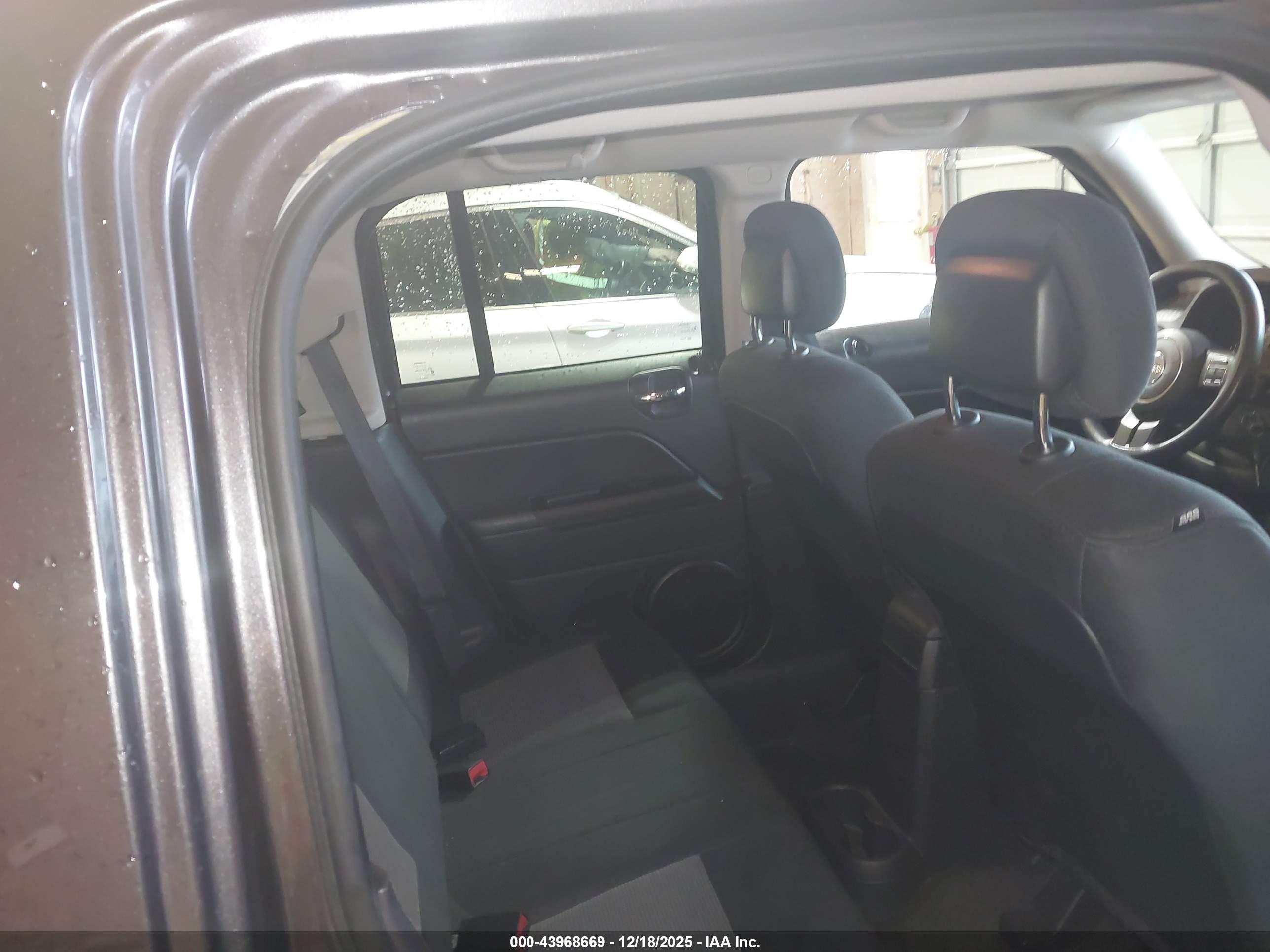 JEEP PATRIOT image 8