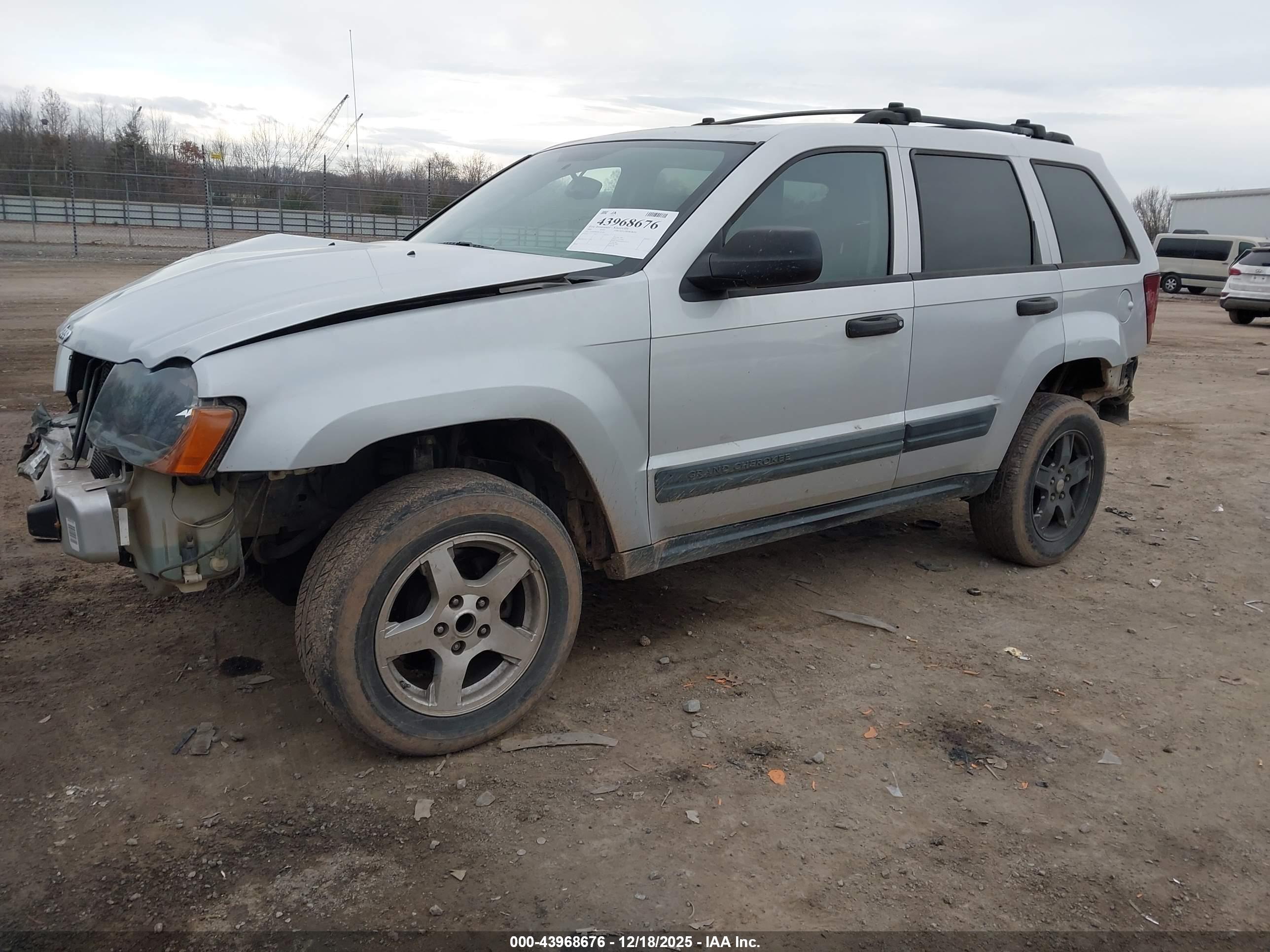 JEEP GRAND image 2