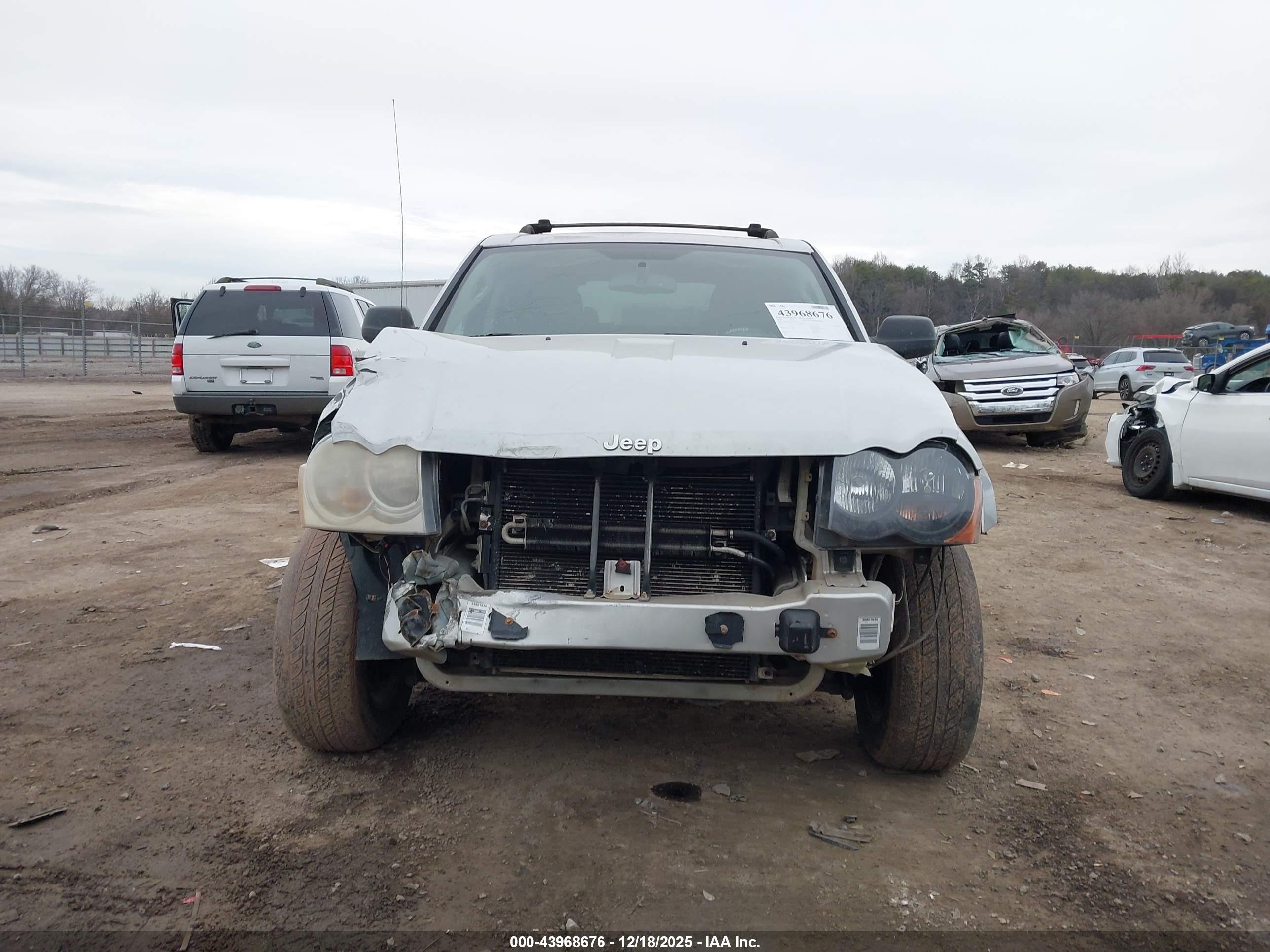 JEEP GRAND image 6