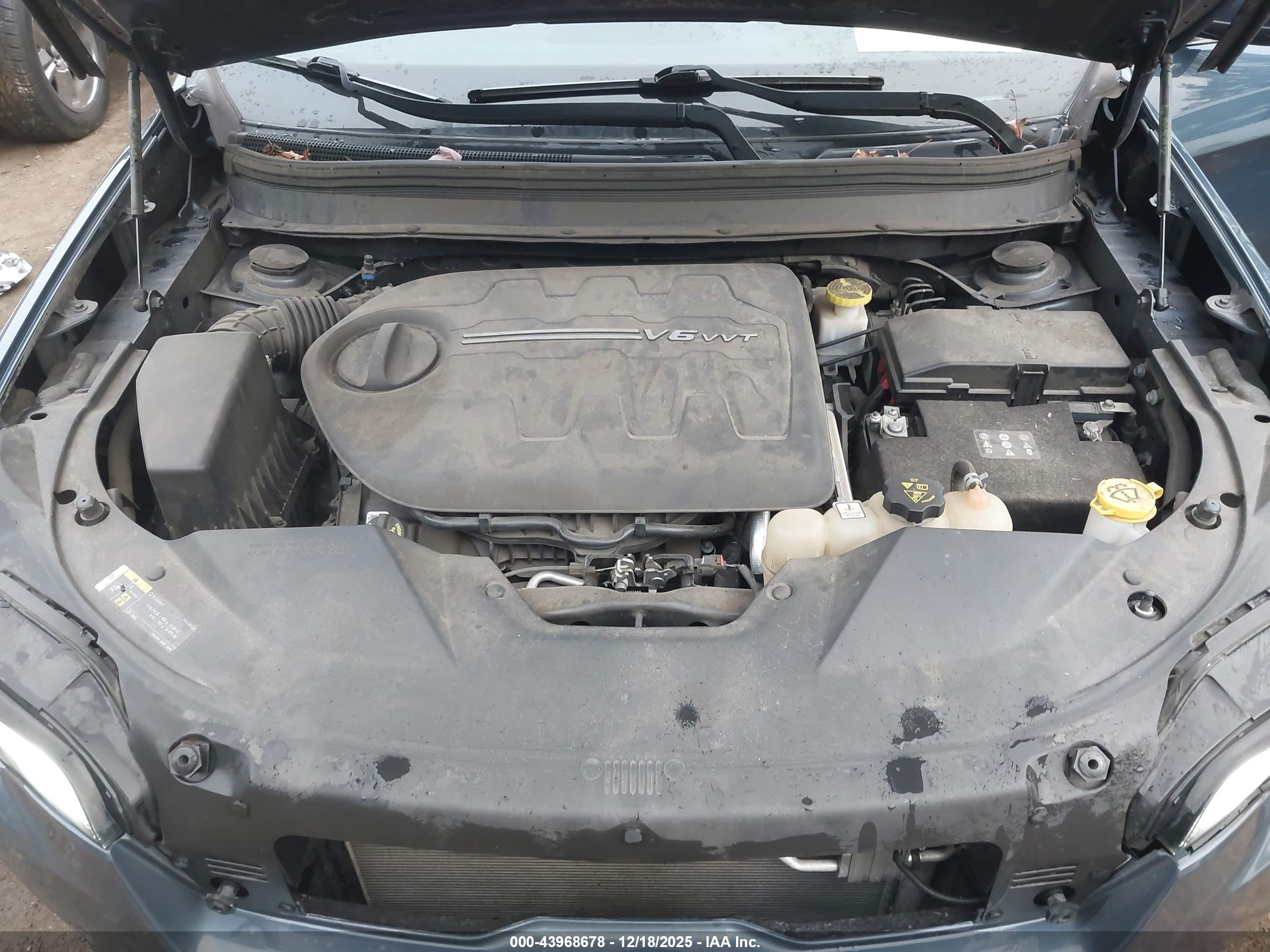 JEEP CHEROKEE image 10