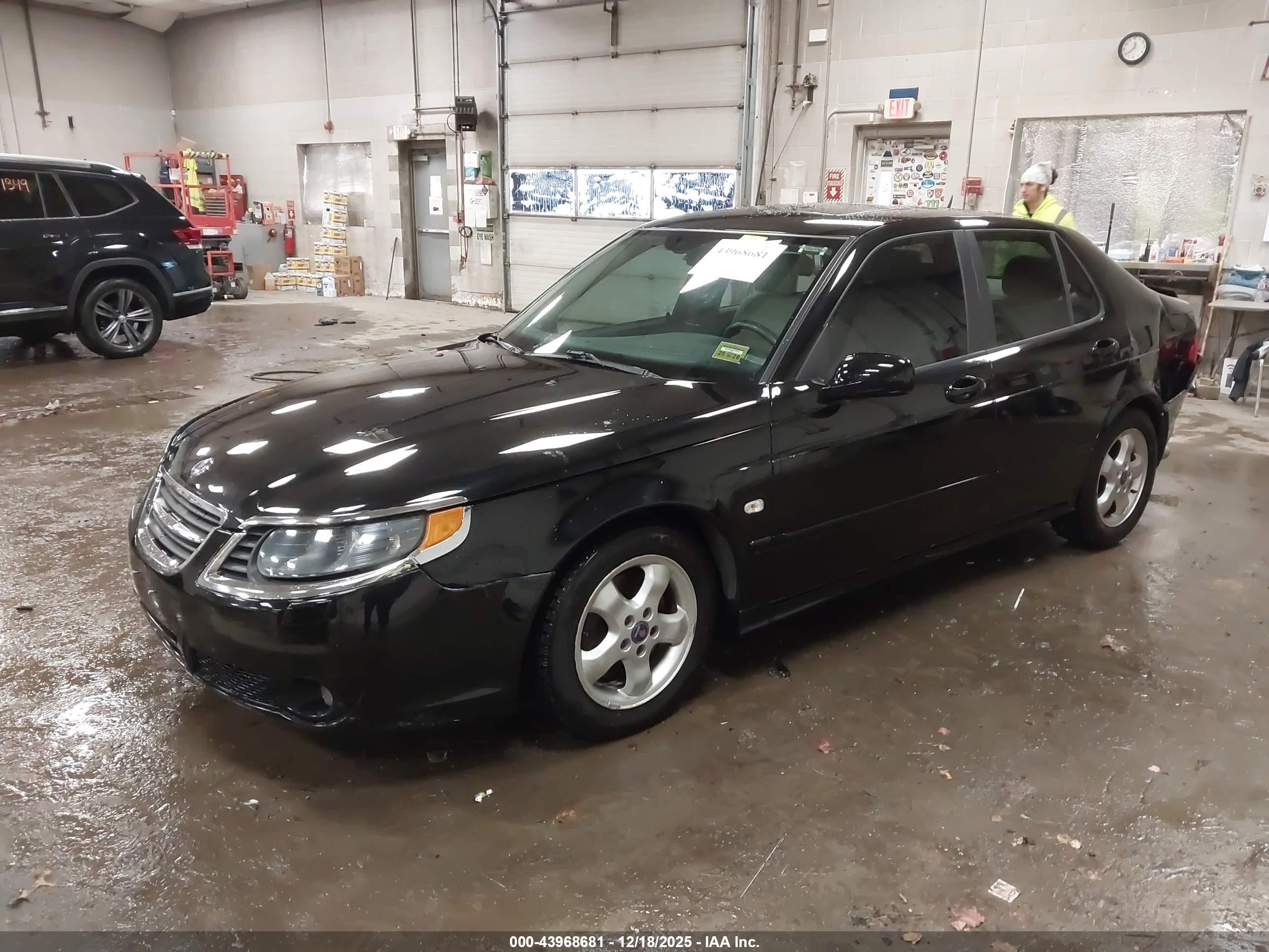 SAAB 9-5 image 2